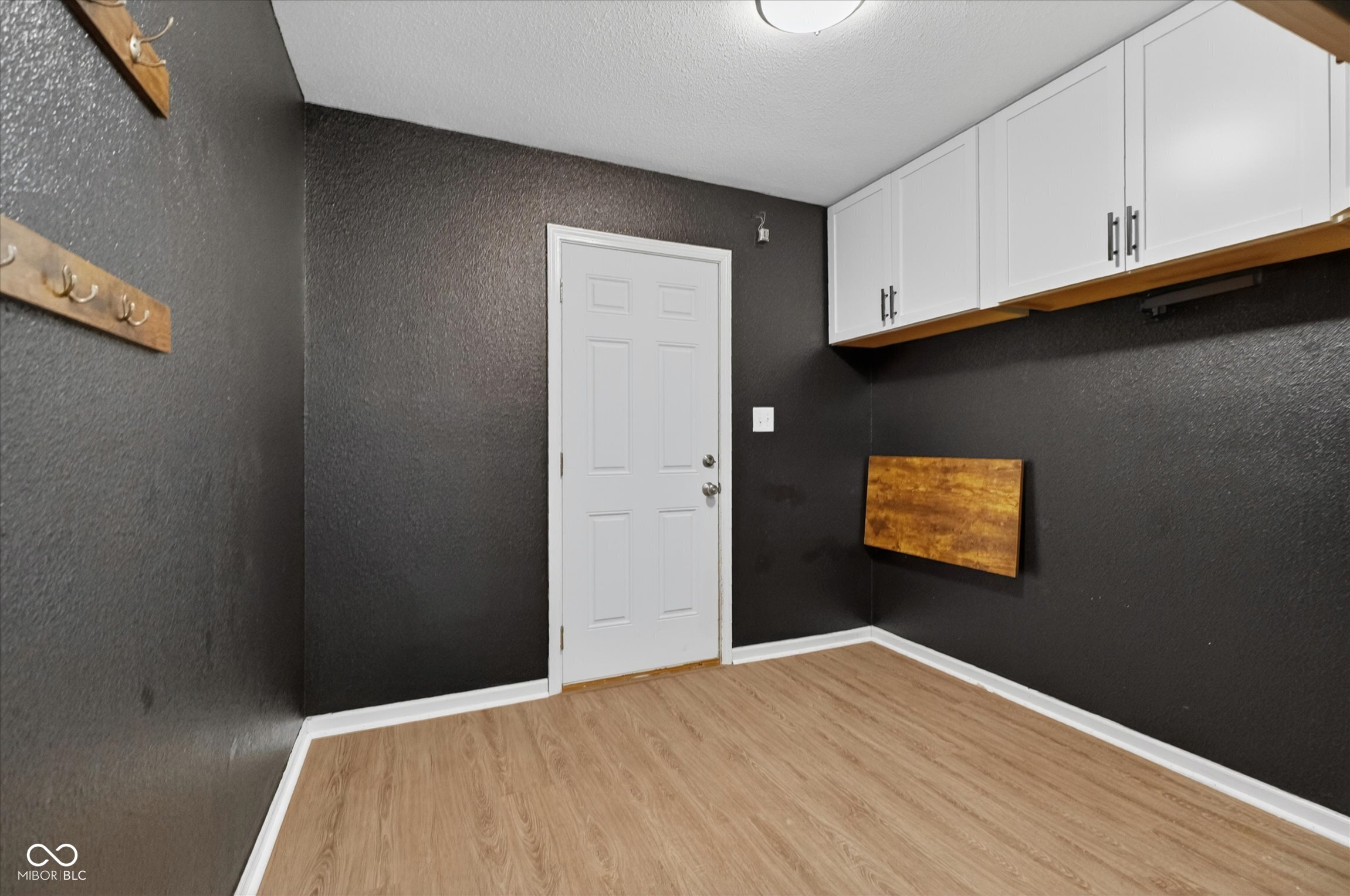 1 Somerset Circle