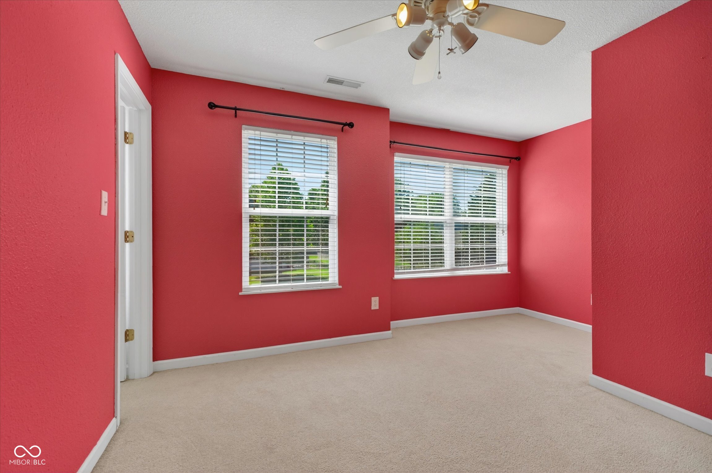 1 Somerset Circle