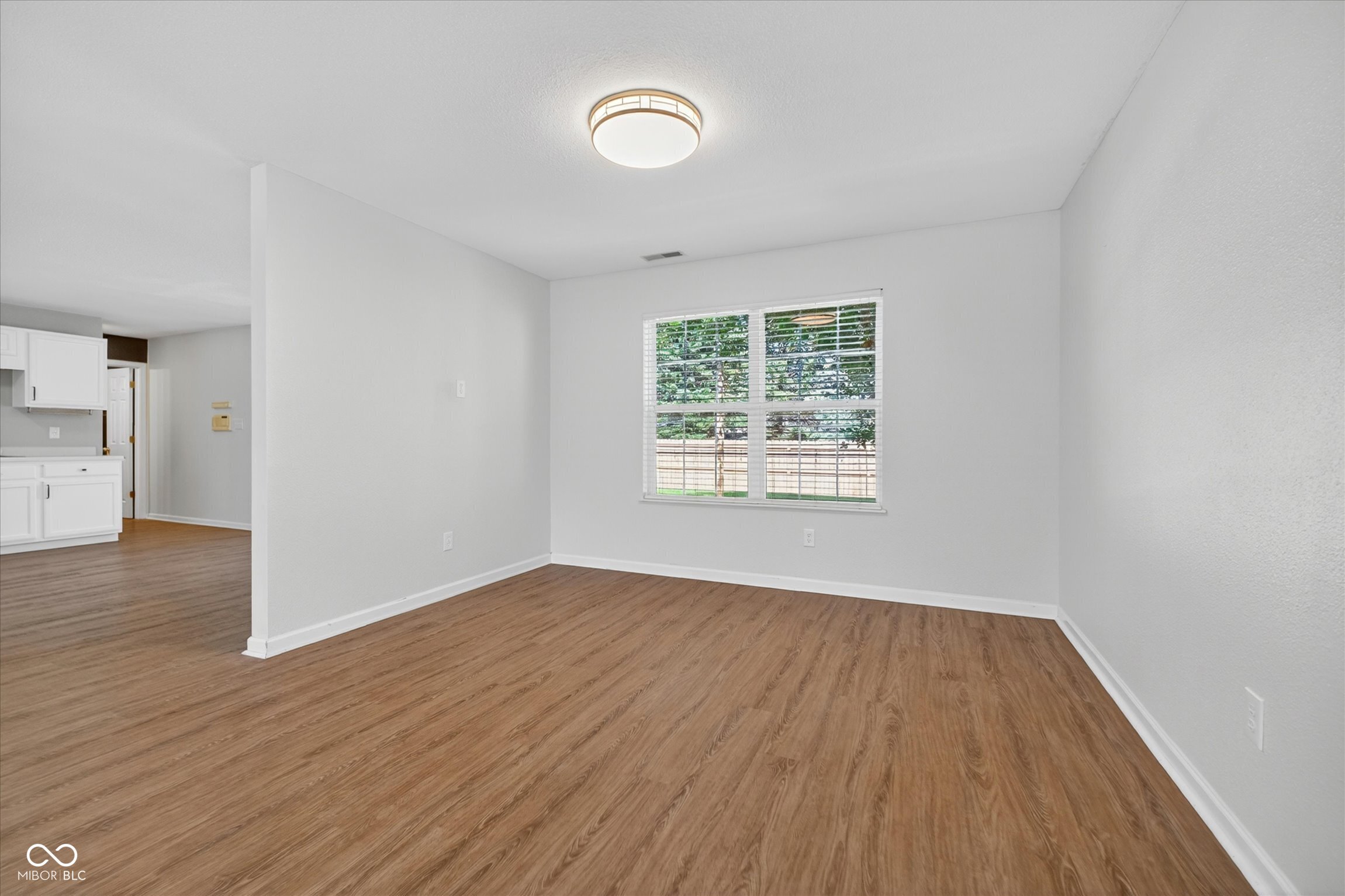 1 Somerset Circle