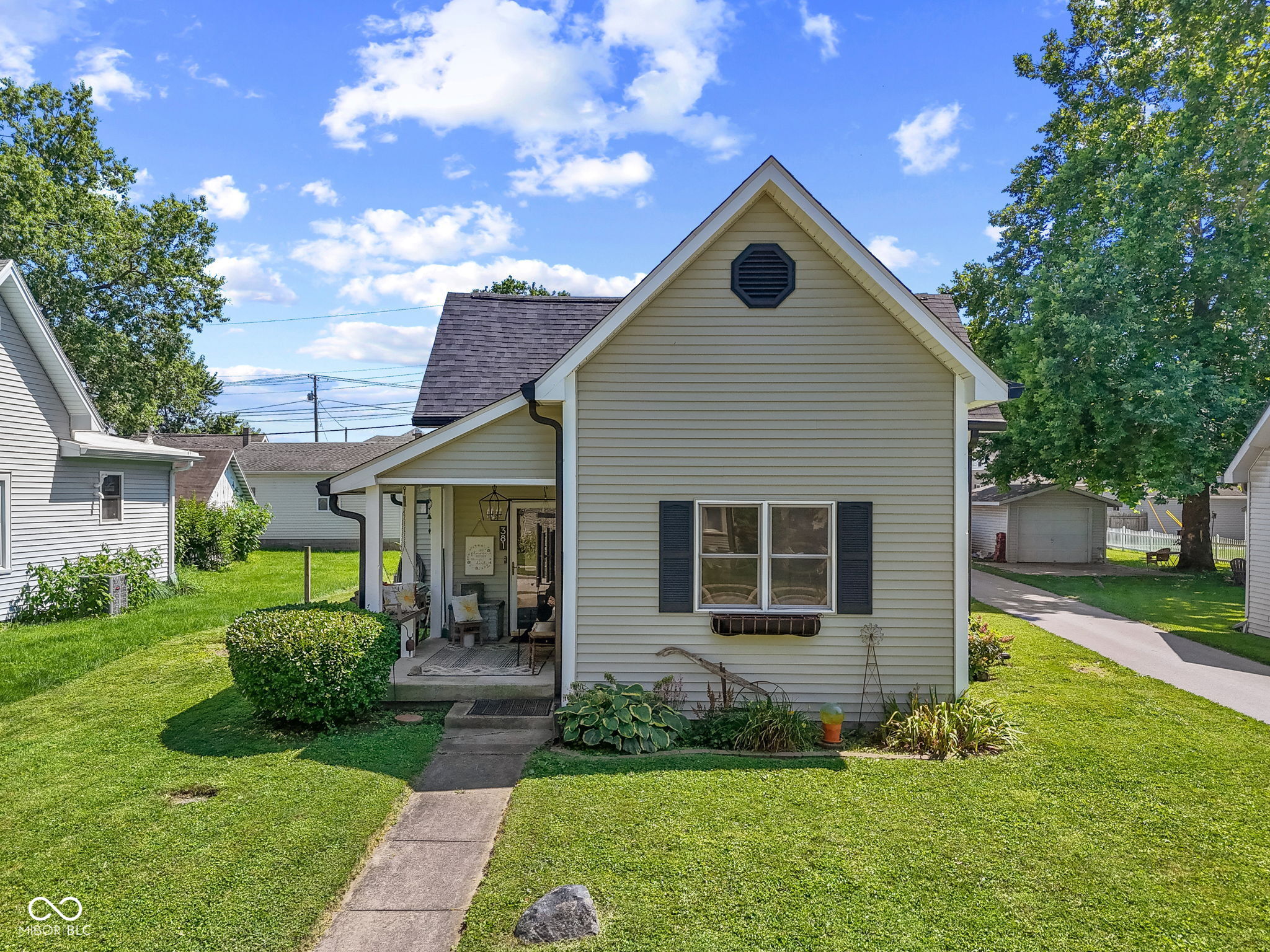 381 W Pearl Street