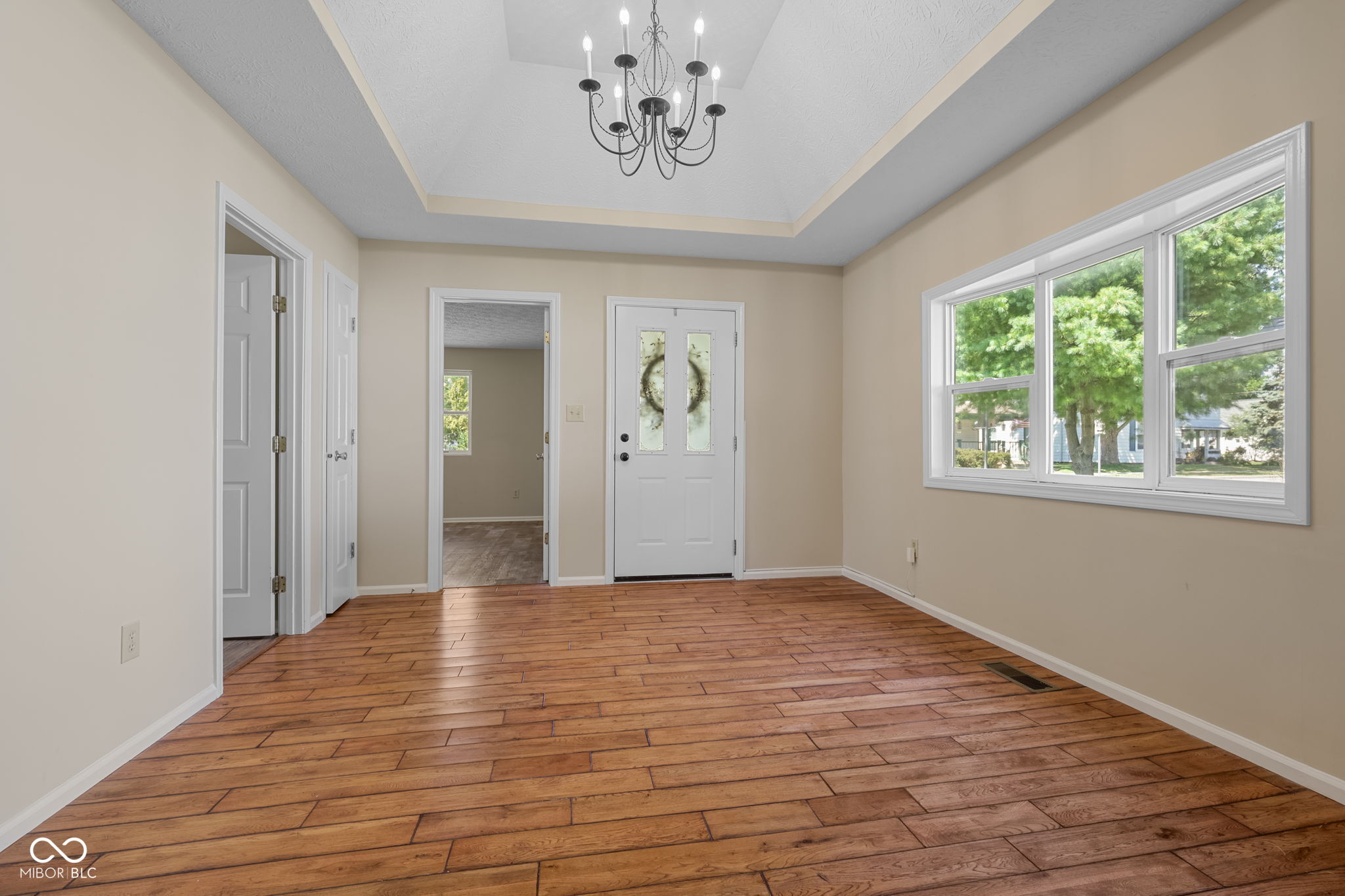 381 W Pearl Street