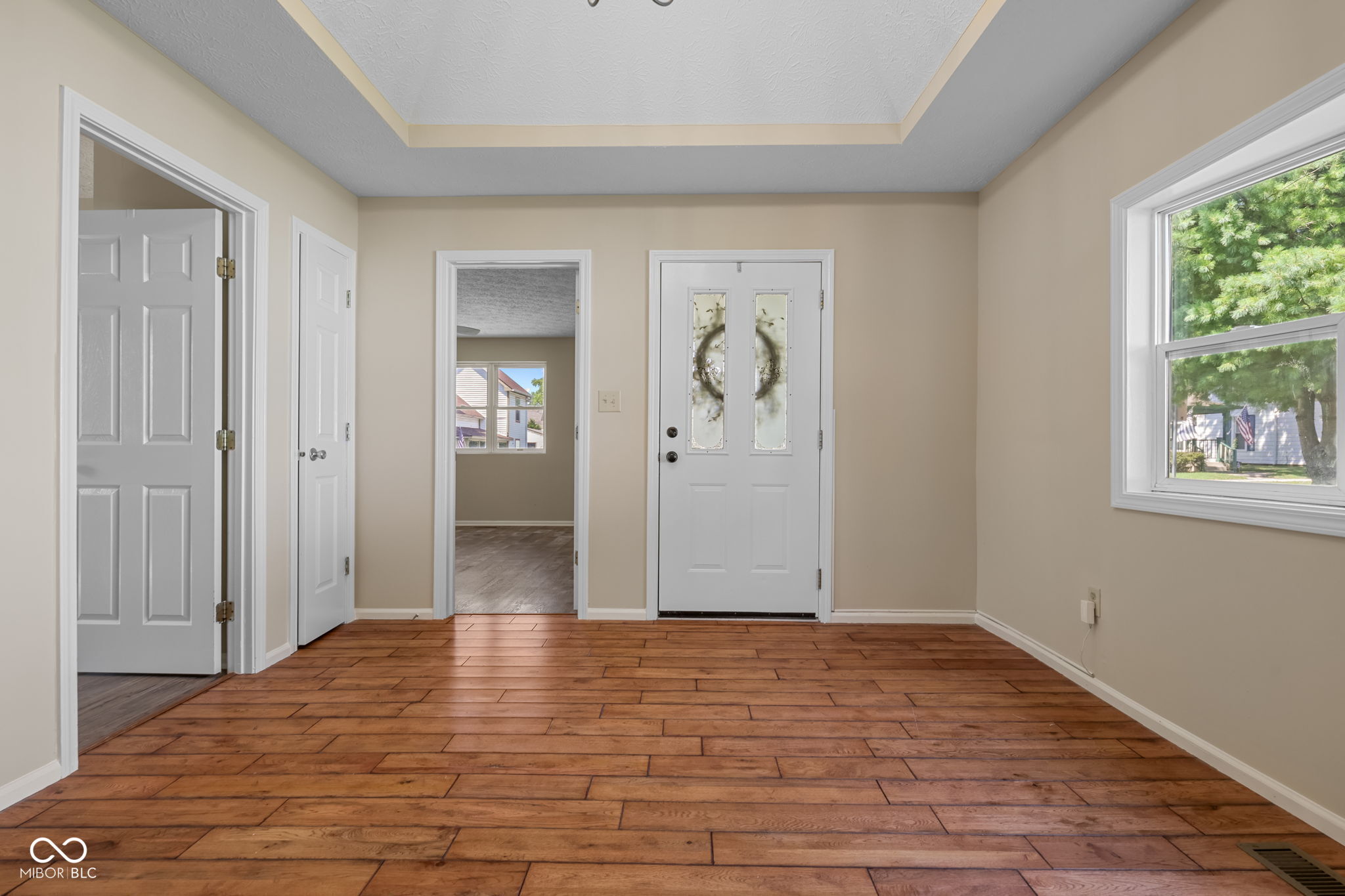 381 W Pearl Street