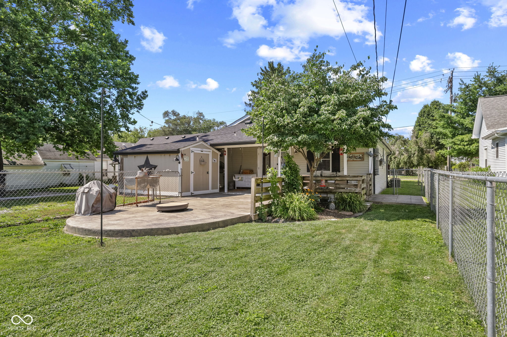 381 W Pearl Street