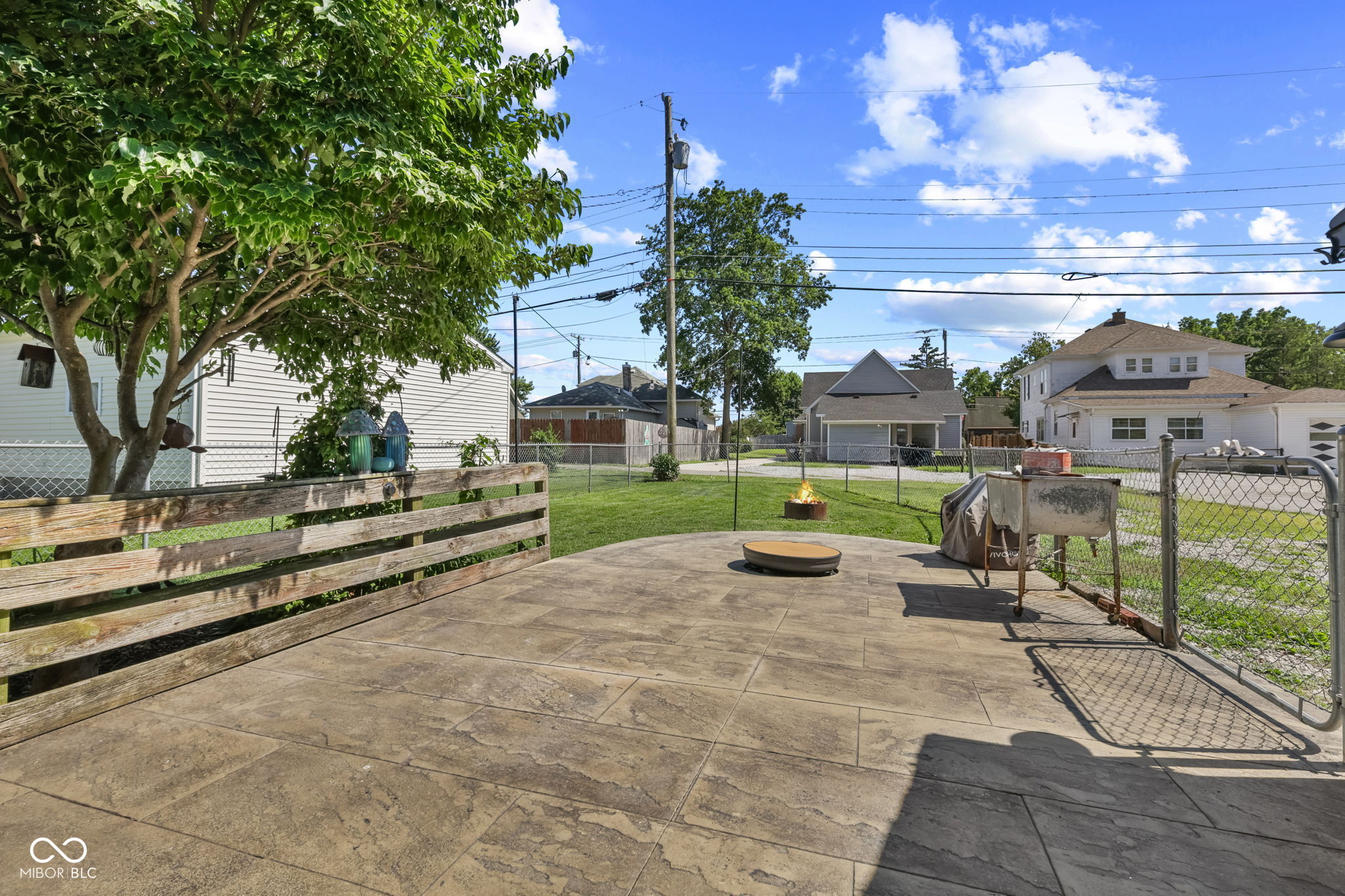 381 W Pearl Street