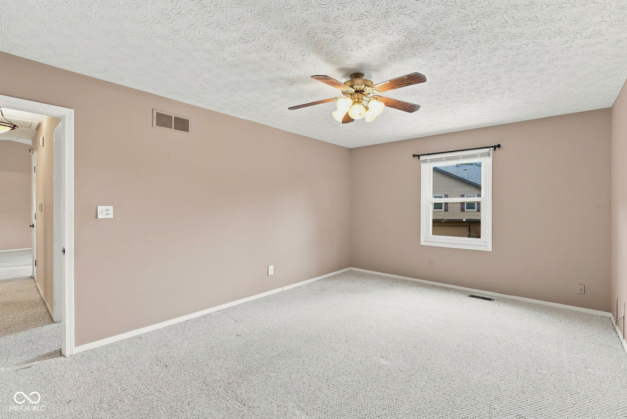7455 Prairie Lake Drive