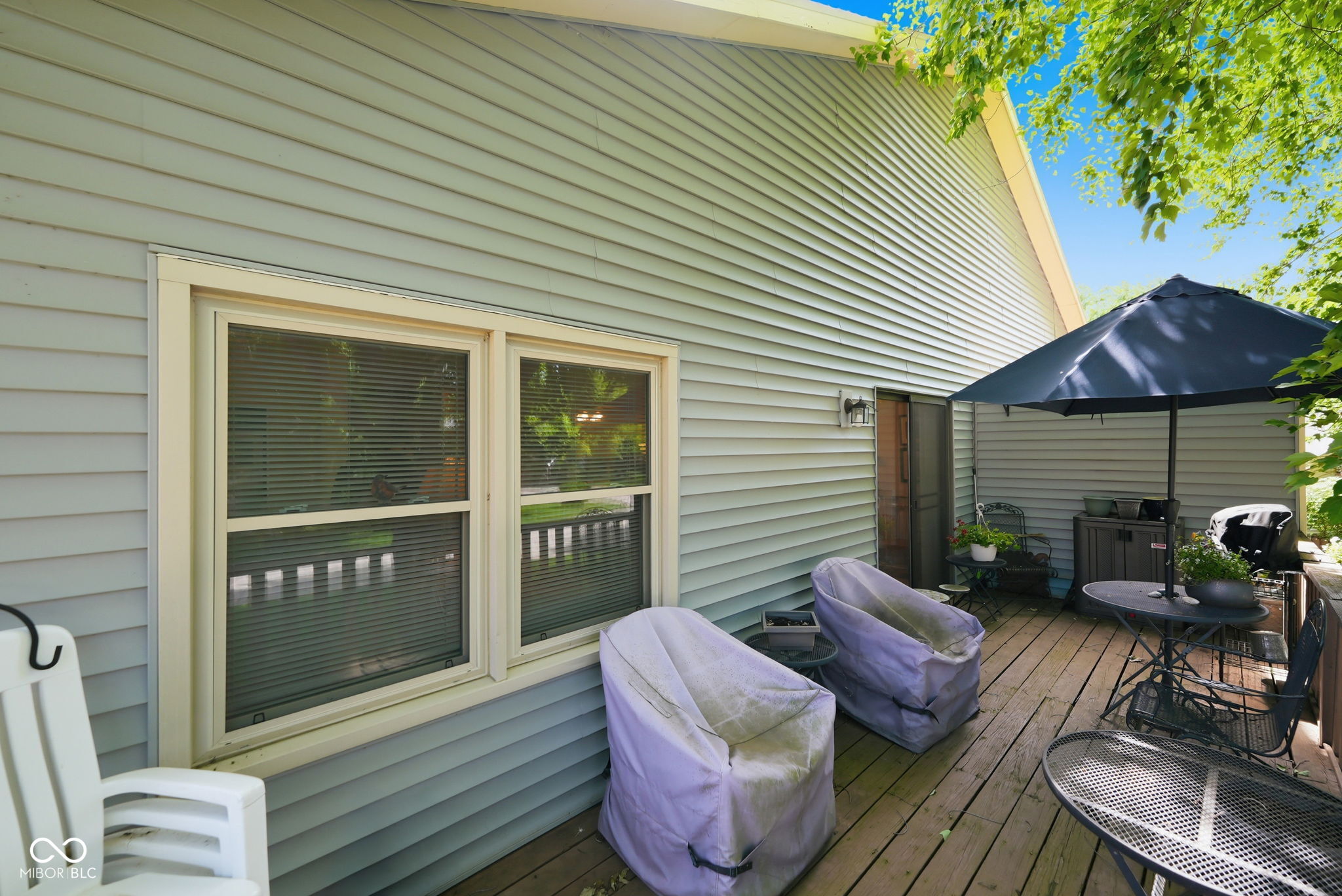 7455 Prairie Lake Drive