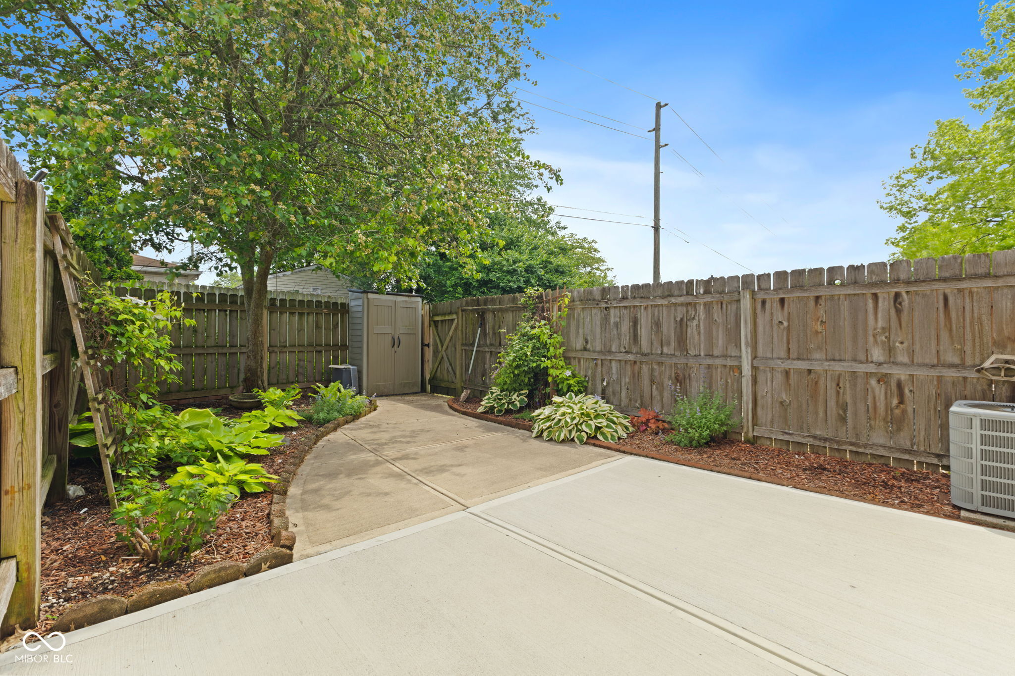 2721 Country Estates Drive