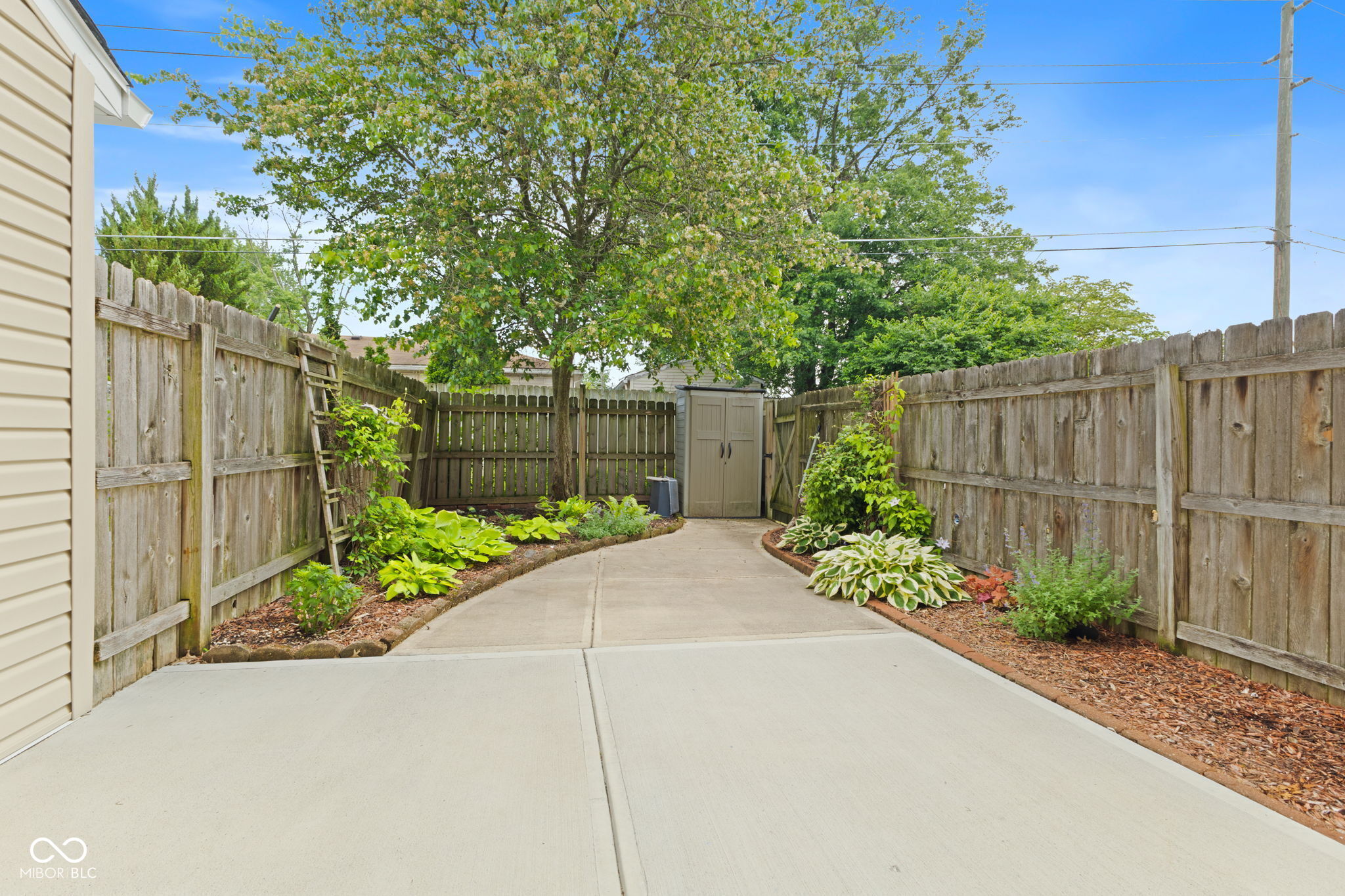 2721 Country Estates Drive
