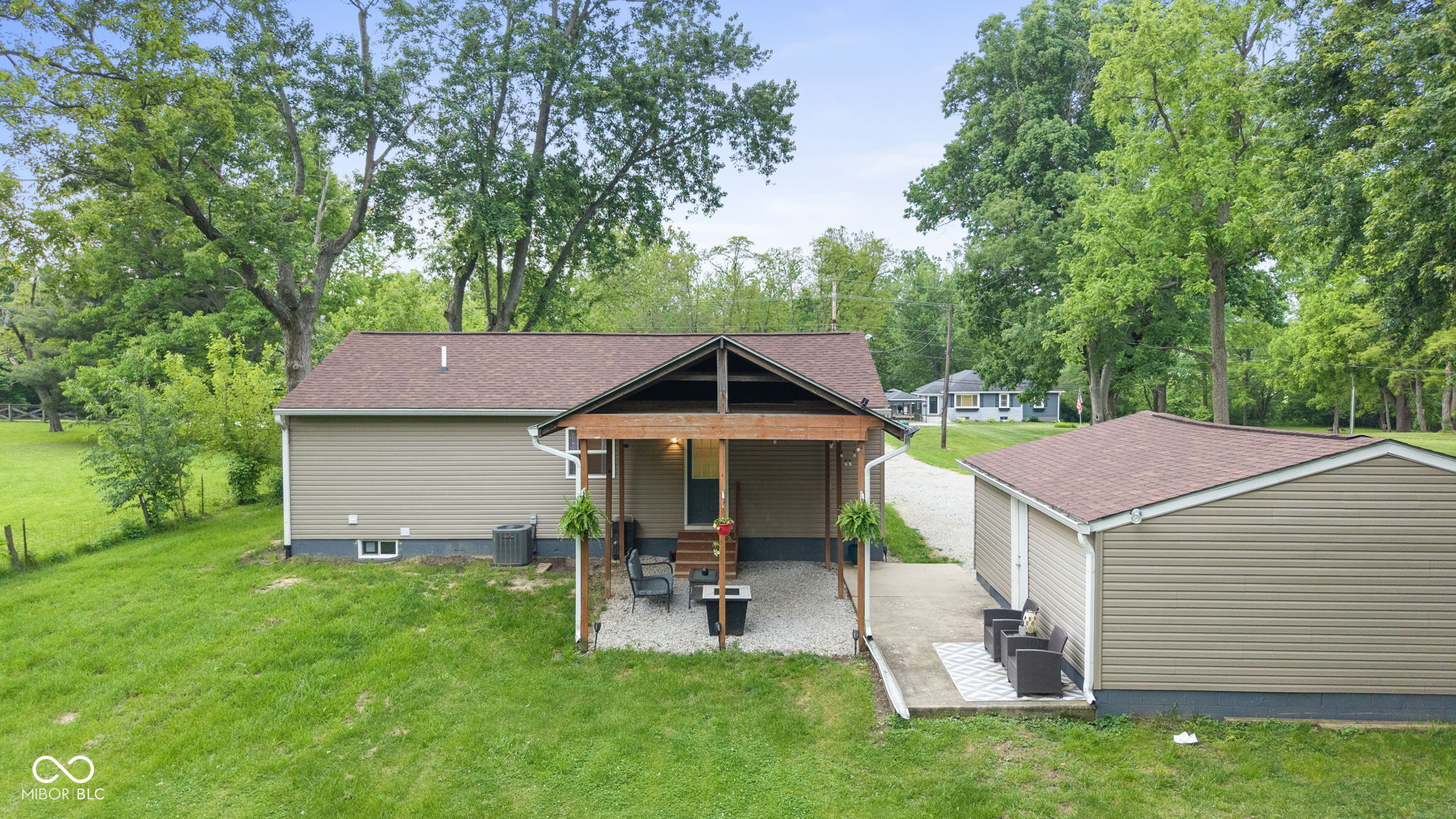 8718 W South County Line Road