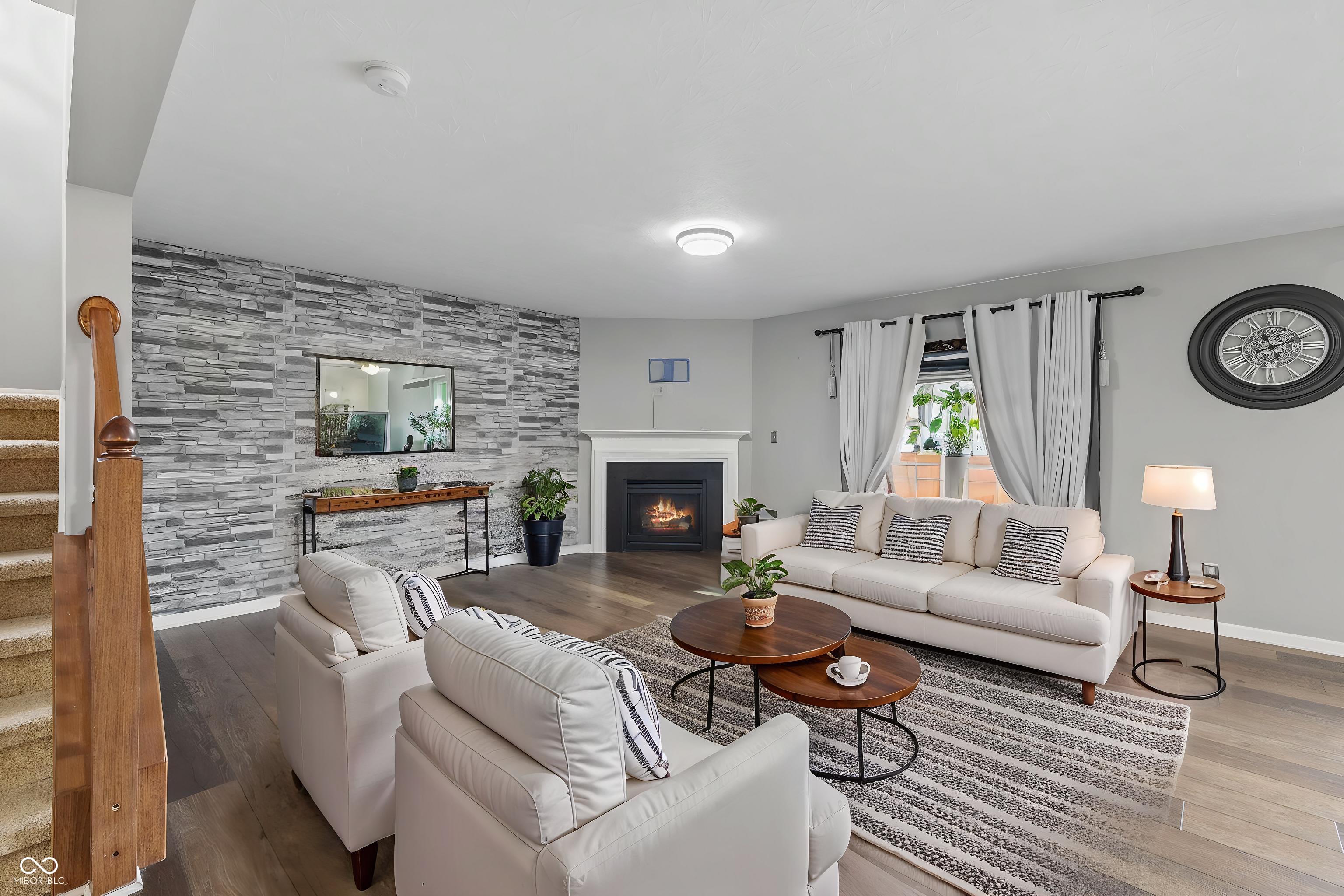 2804 Corlee Crescent