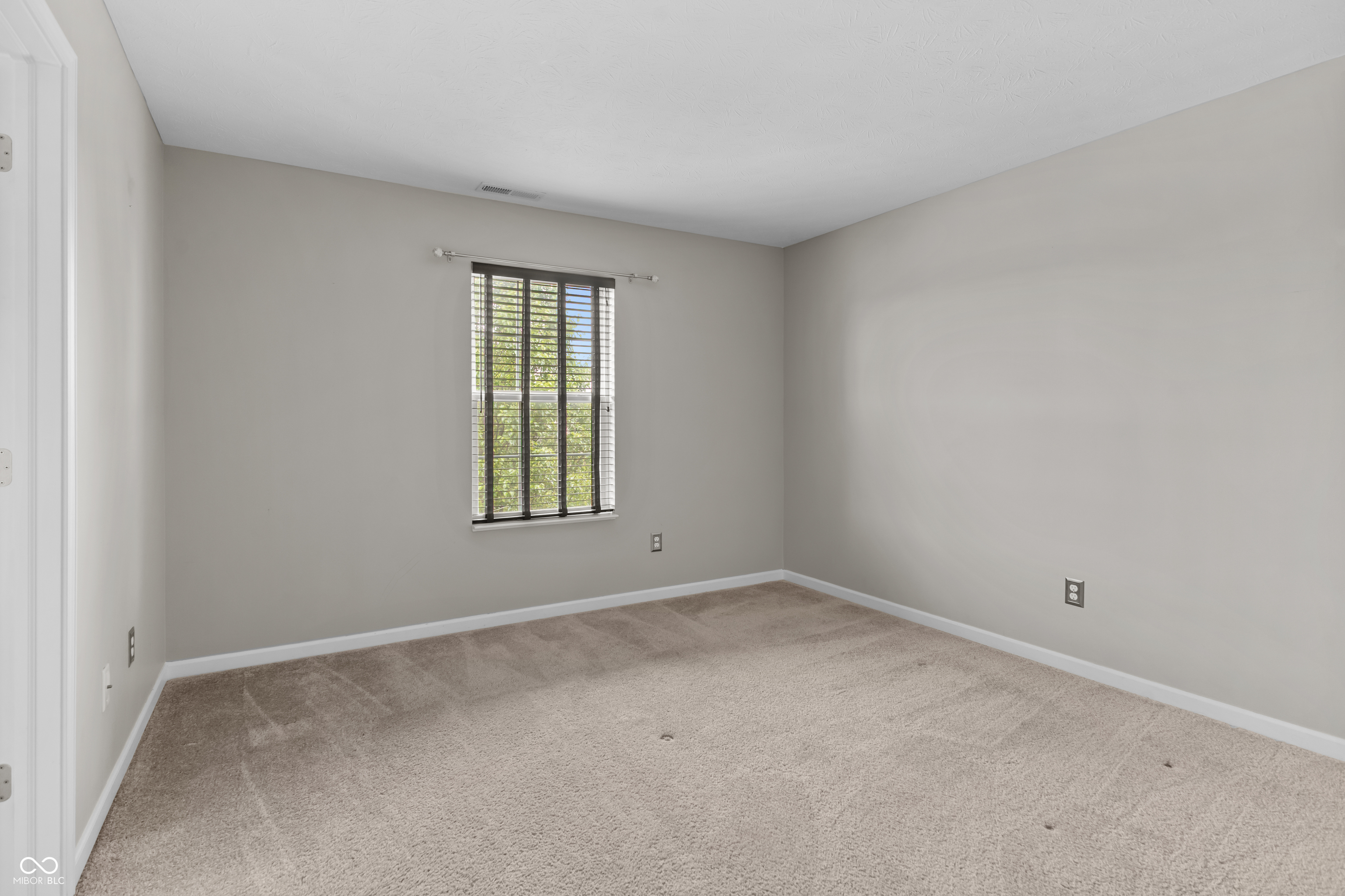2804 Corlee Crescent