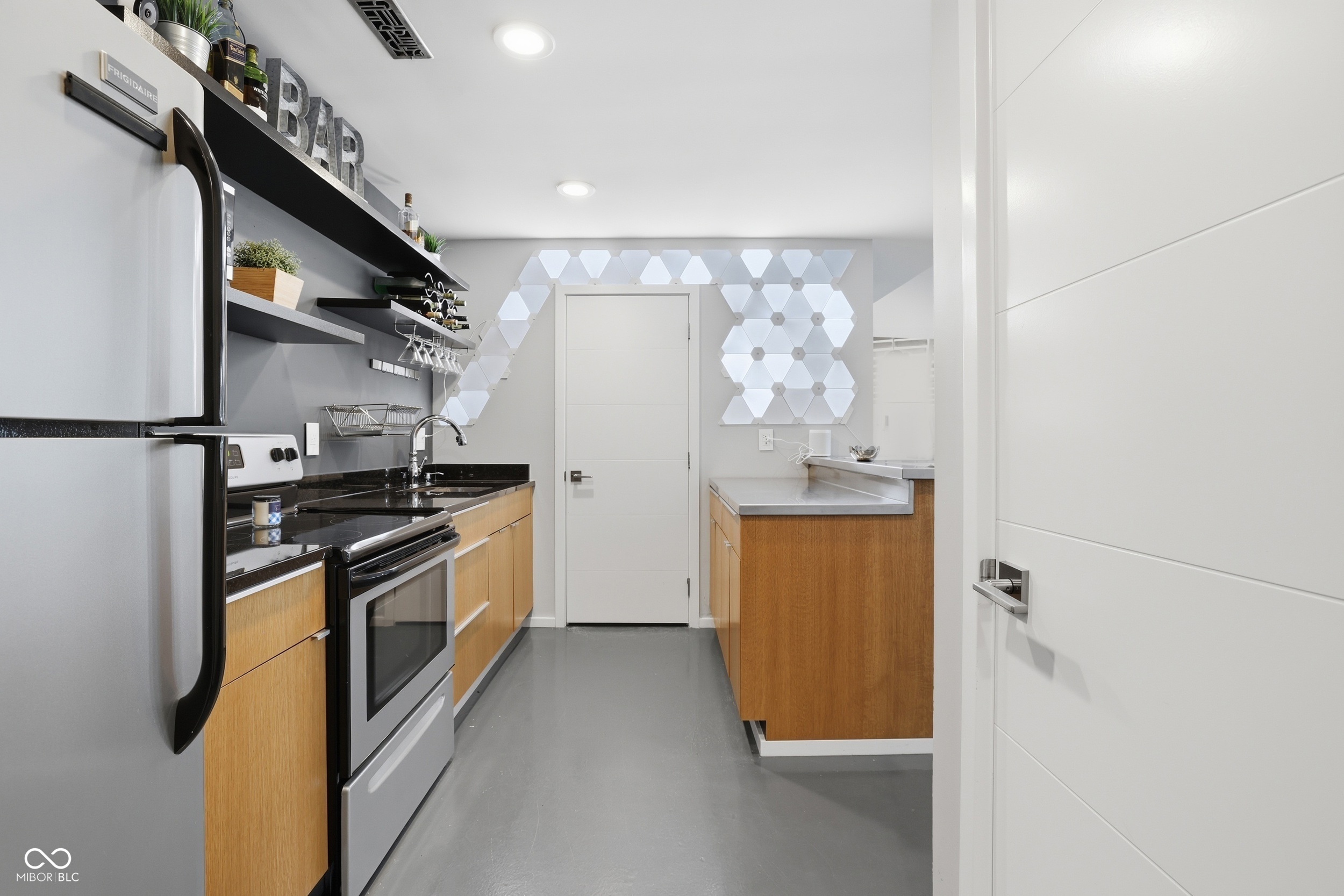 8309 Reef Court