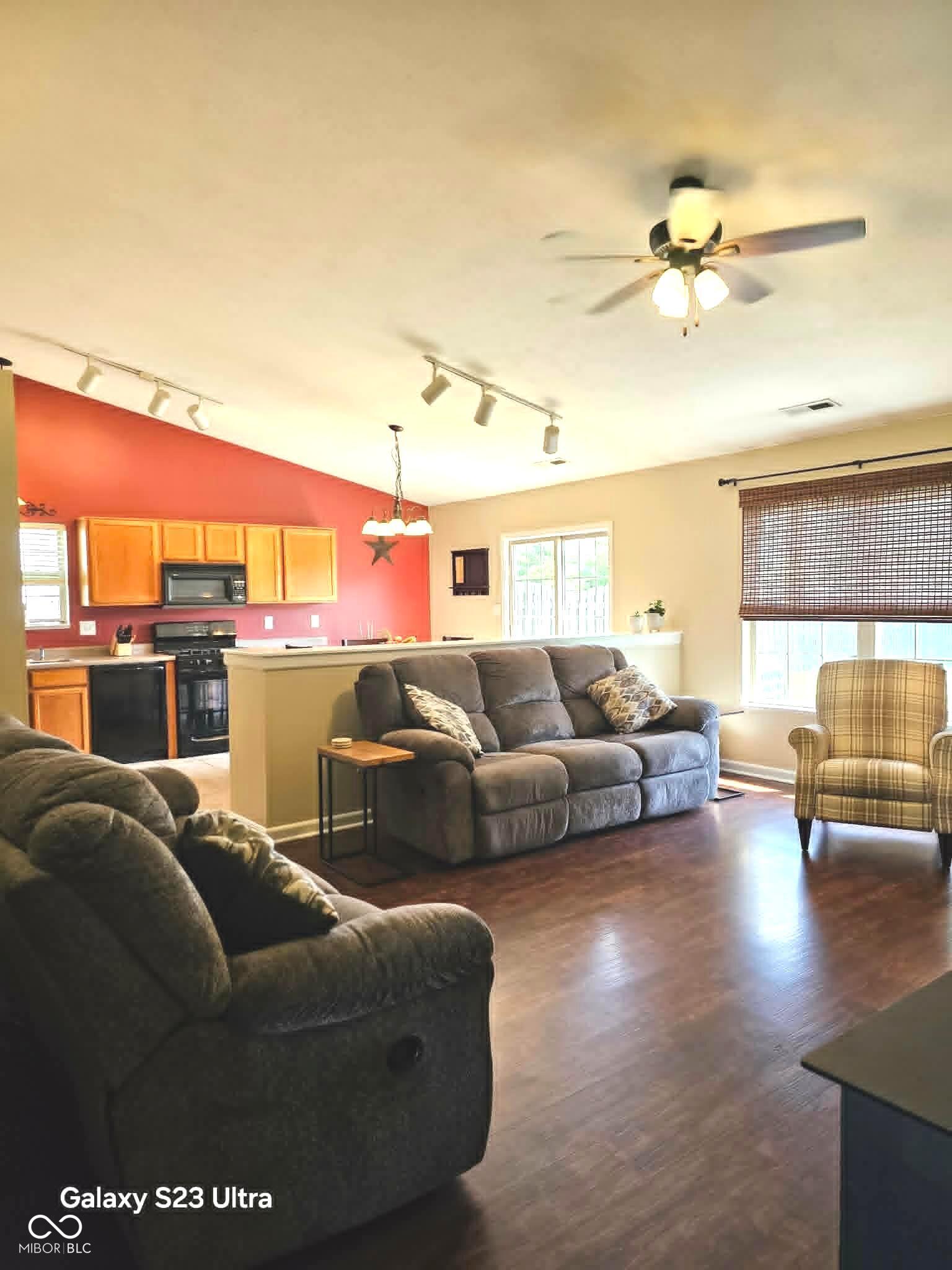 6010 Arrowhead Drive