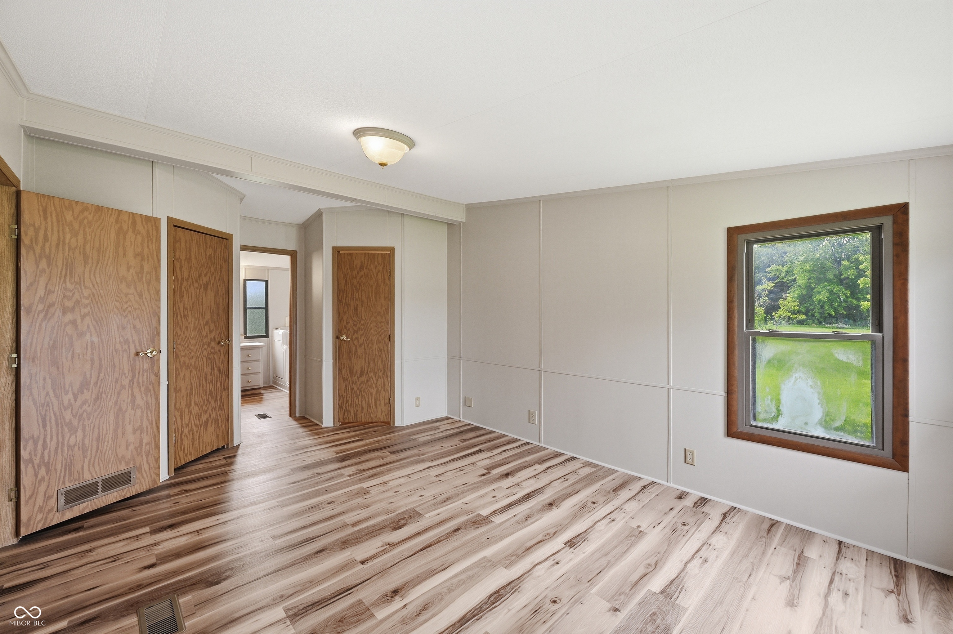 9405 N County Road 150 E