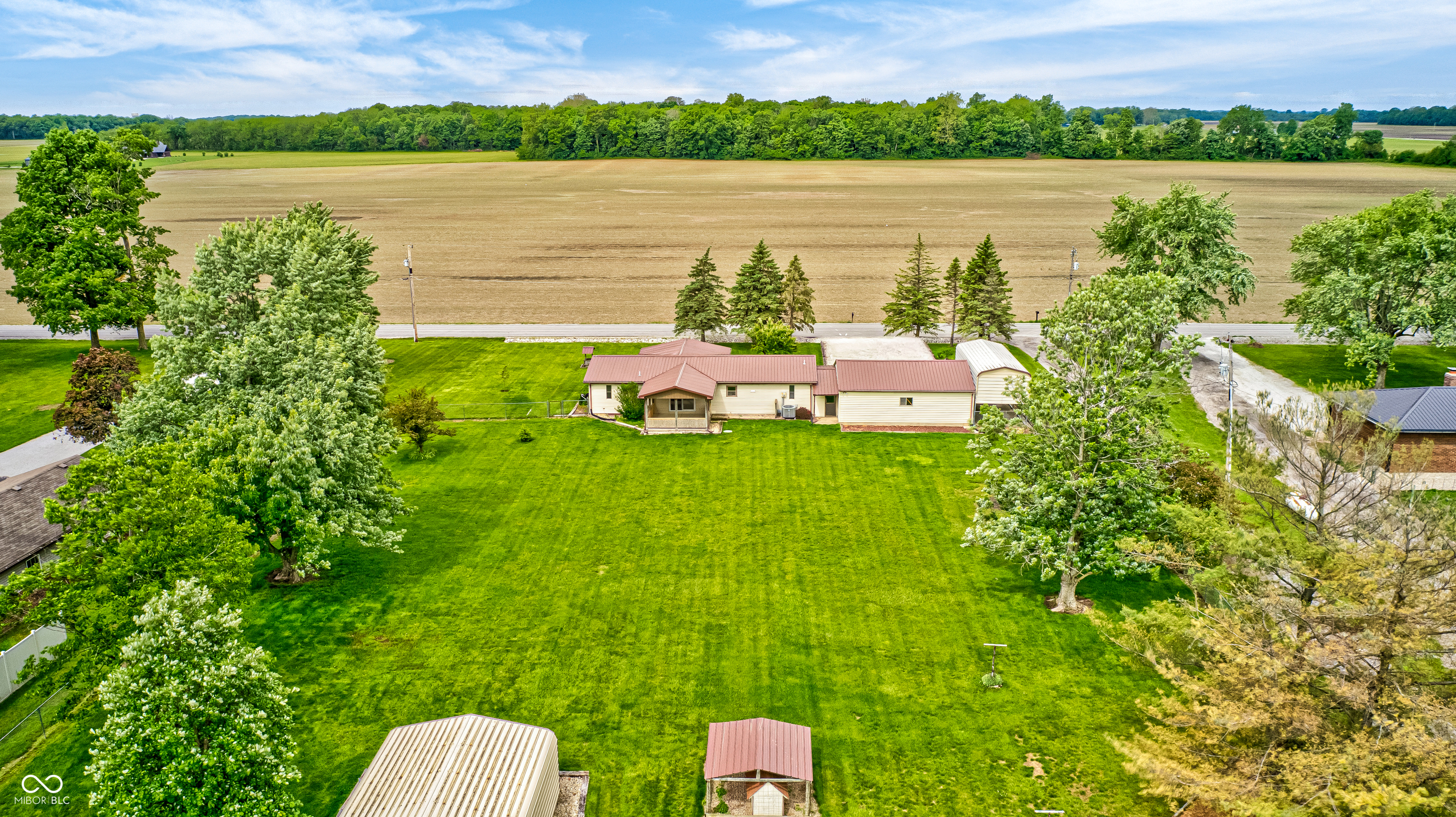 9405 N County Road 150 E