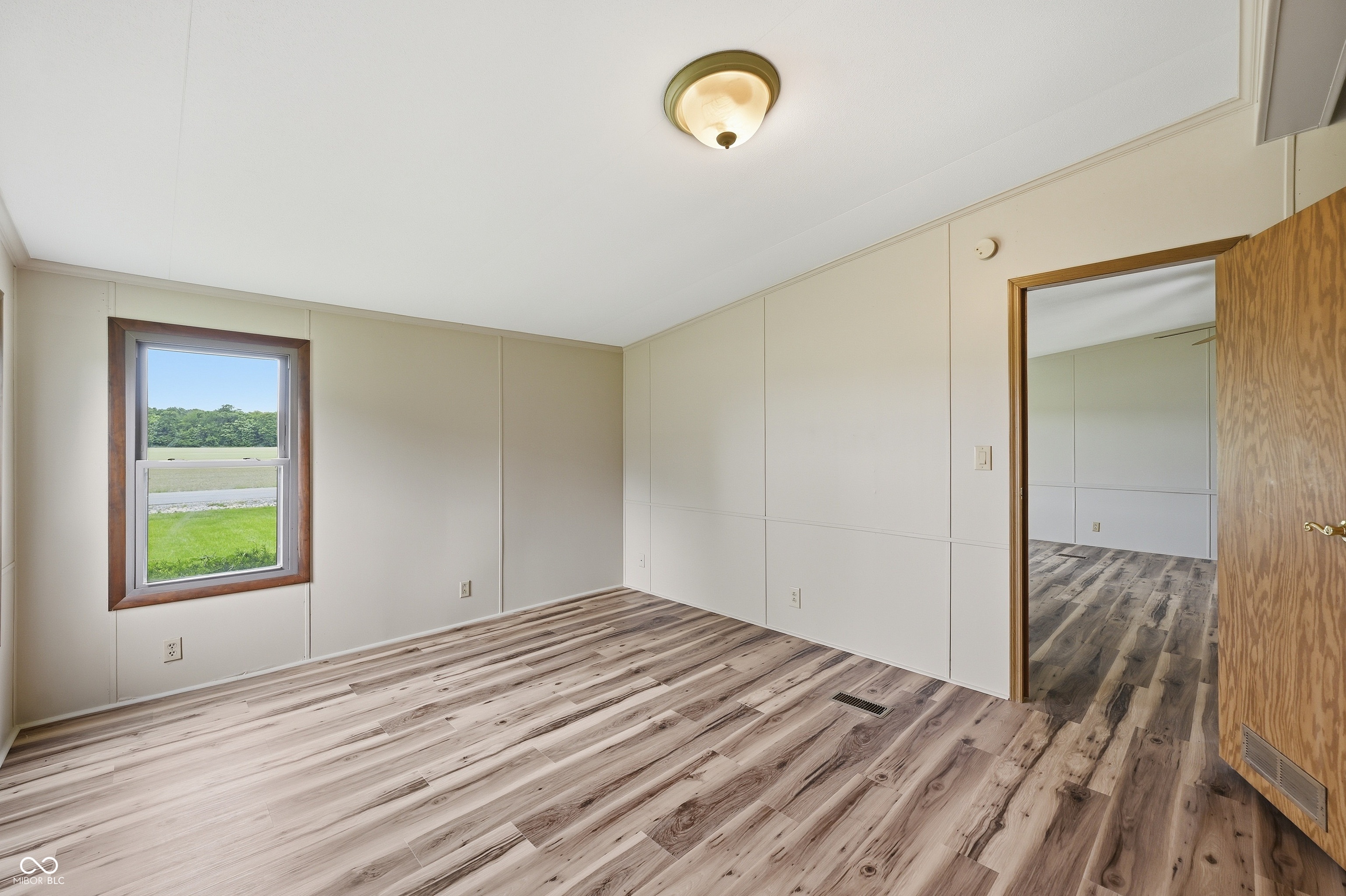 9405 N County Road 150 E