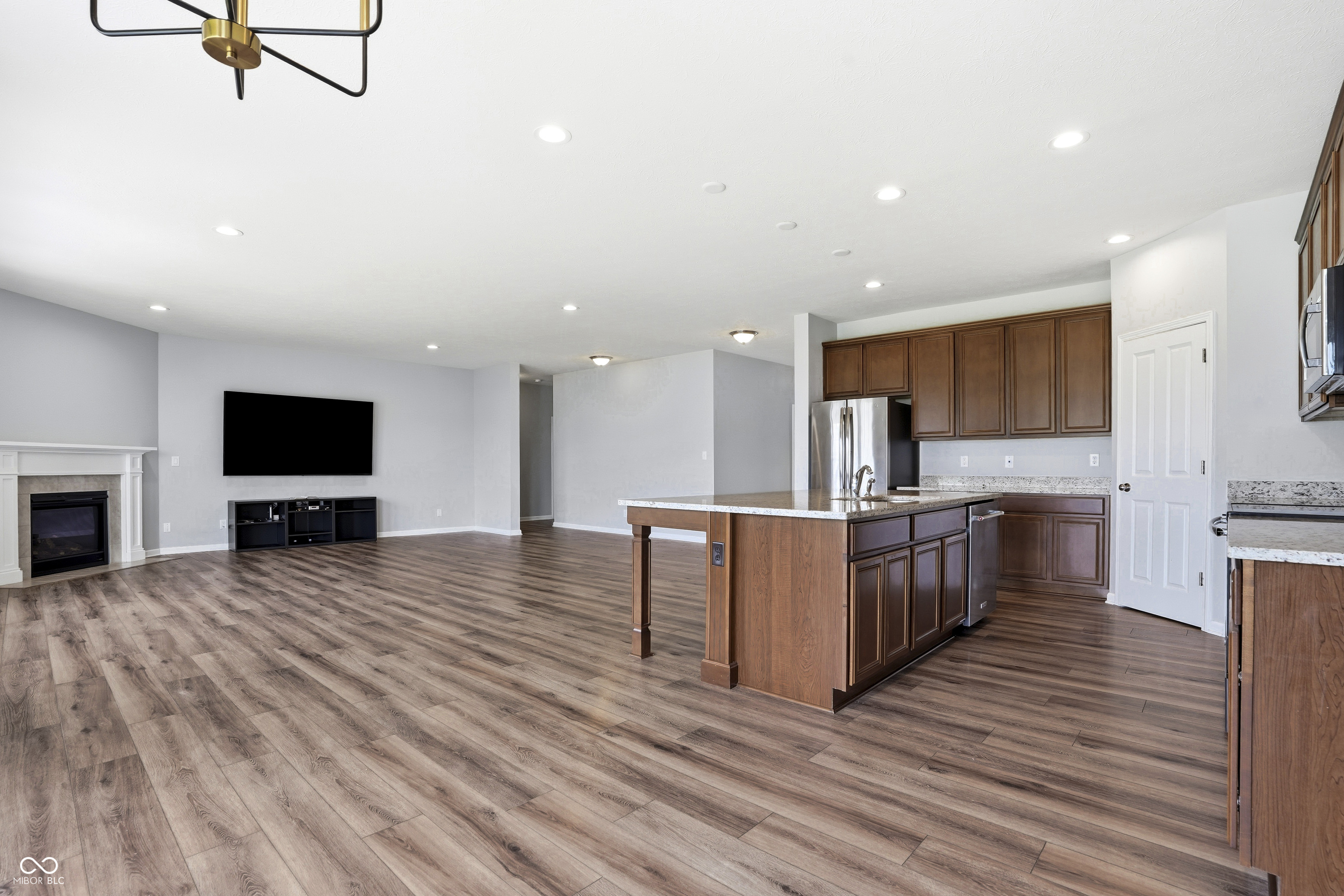5218 Sweetwater Drive