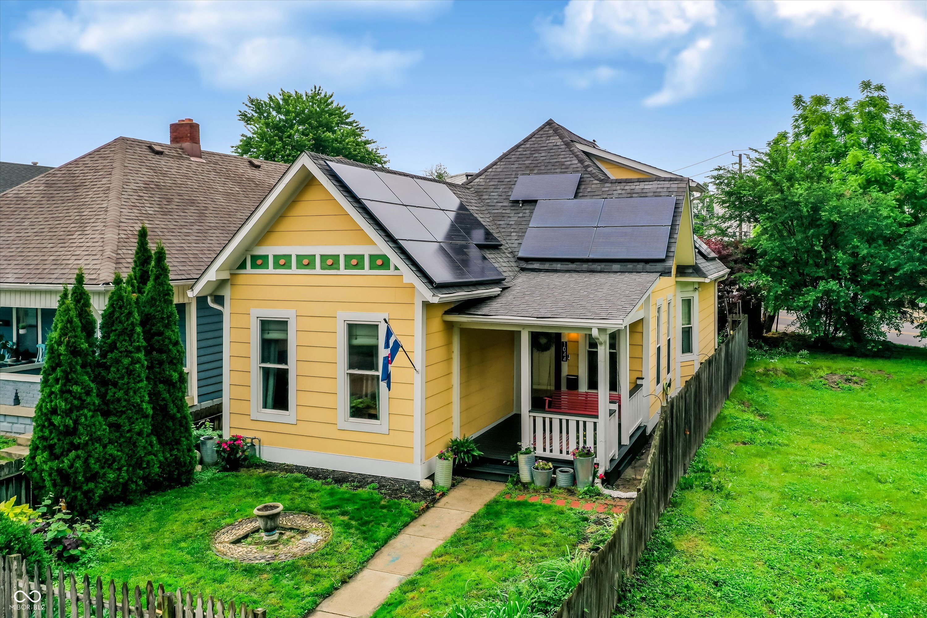 1044 Elm Street