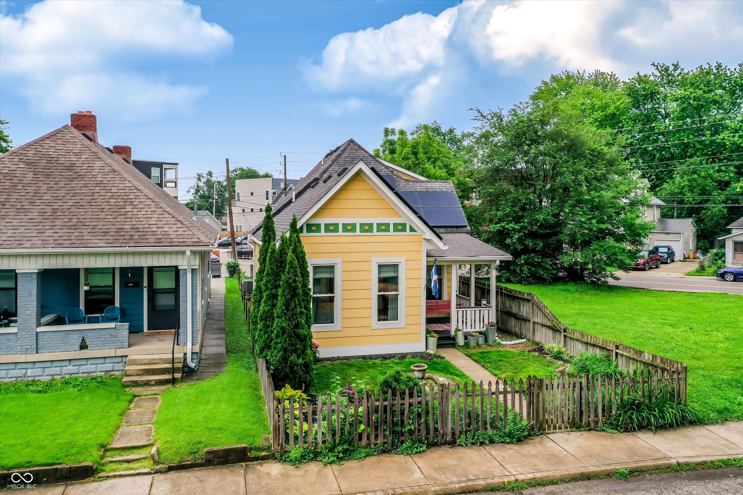 1044 Elm Street