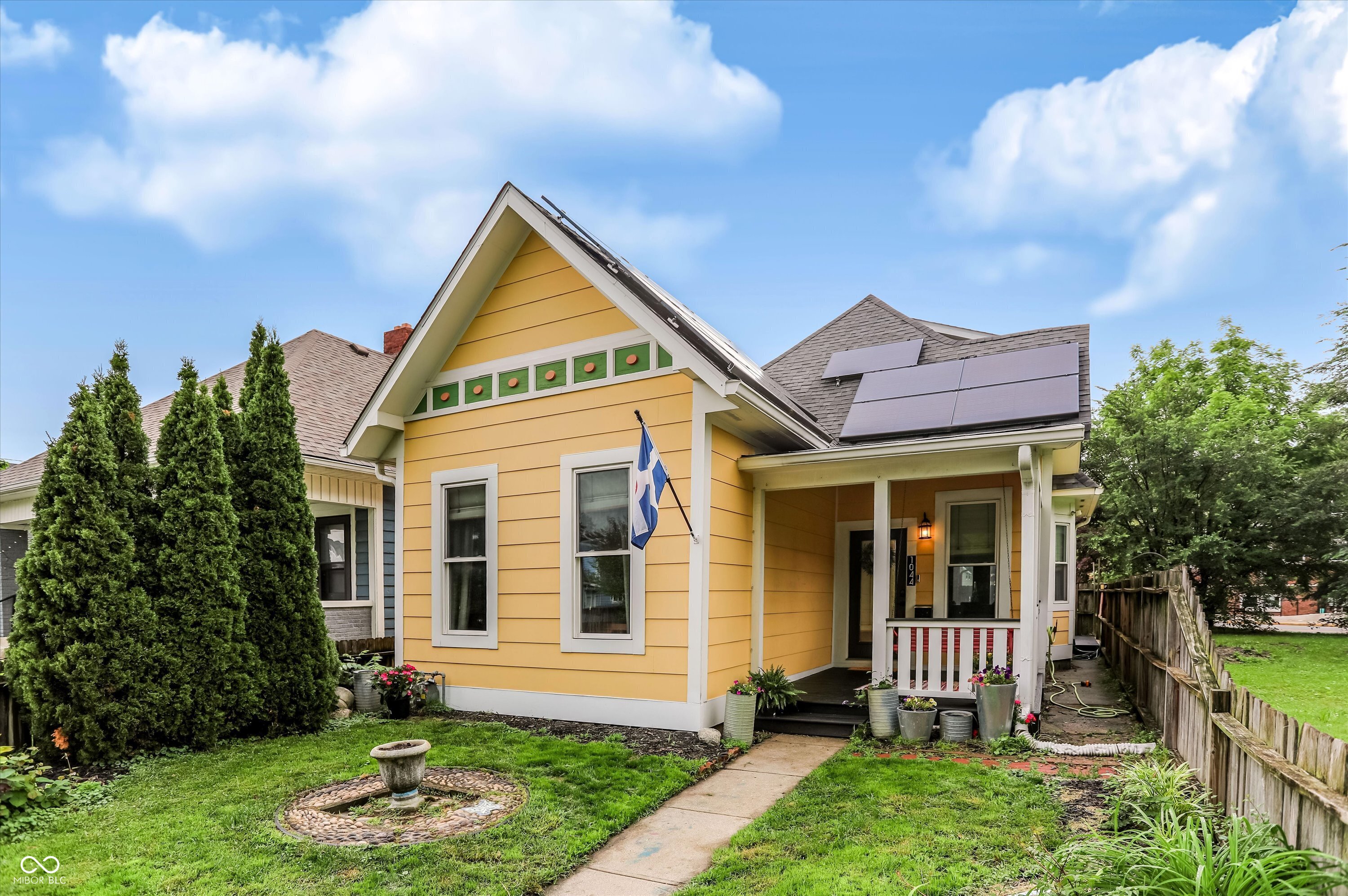 1044 Elm Street