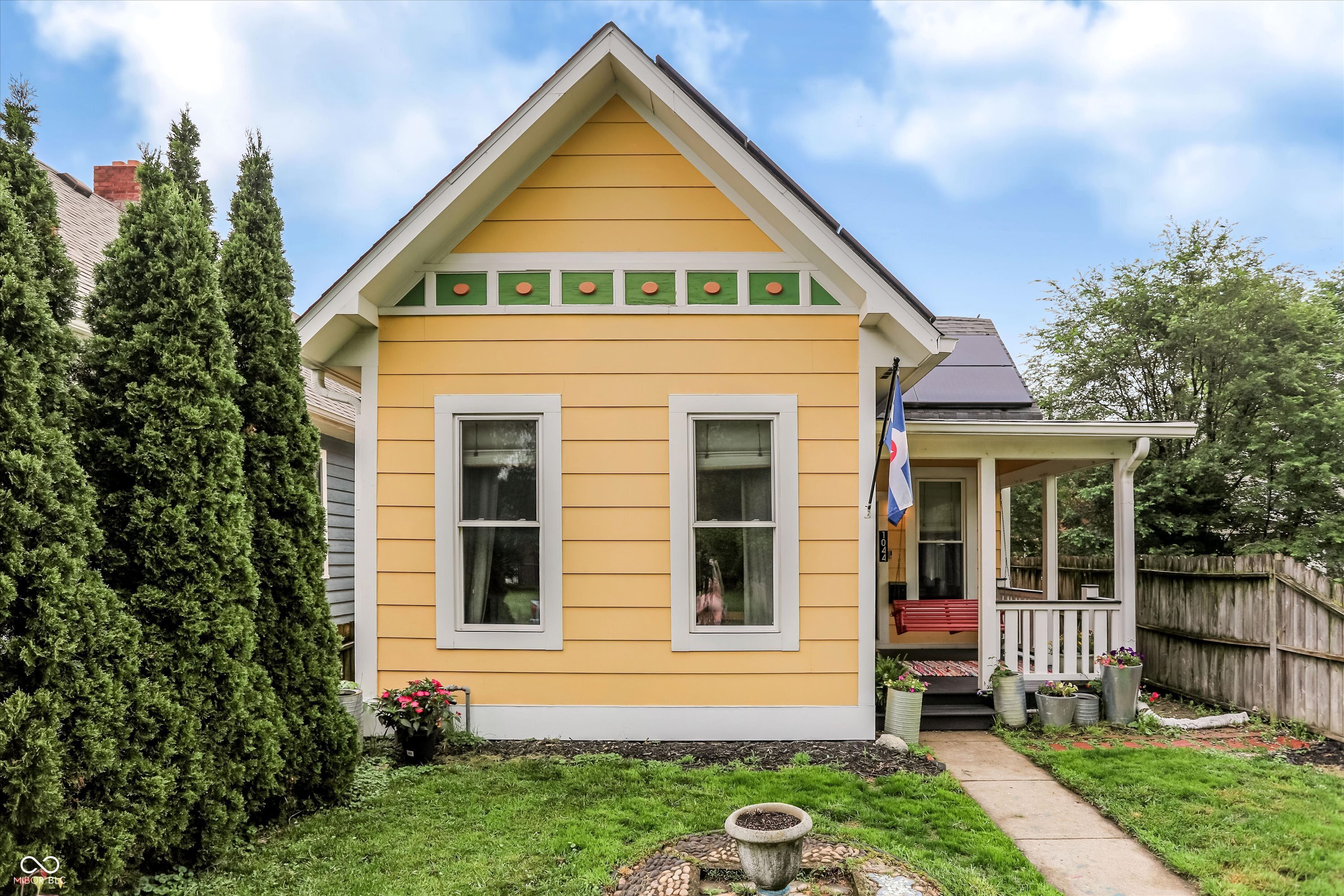 1044 Elm Street