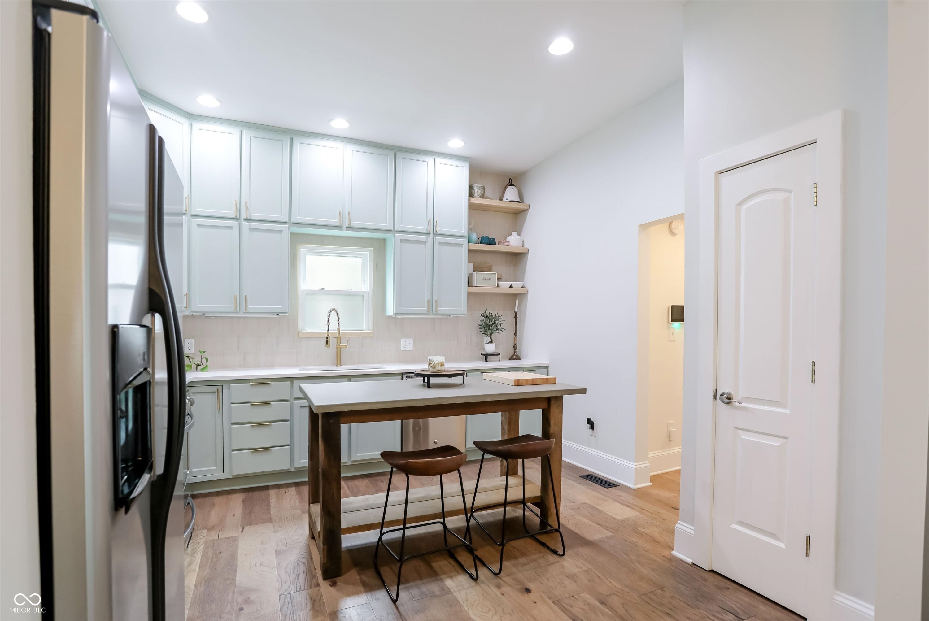 1044 Elm Street