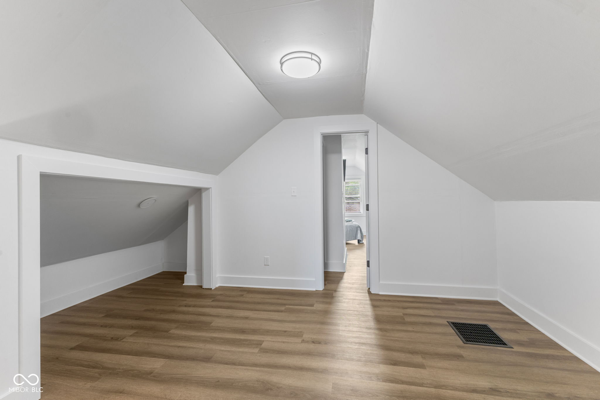 805 N Euclid Avenue