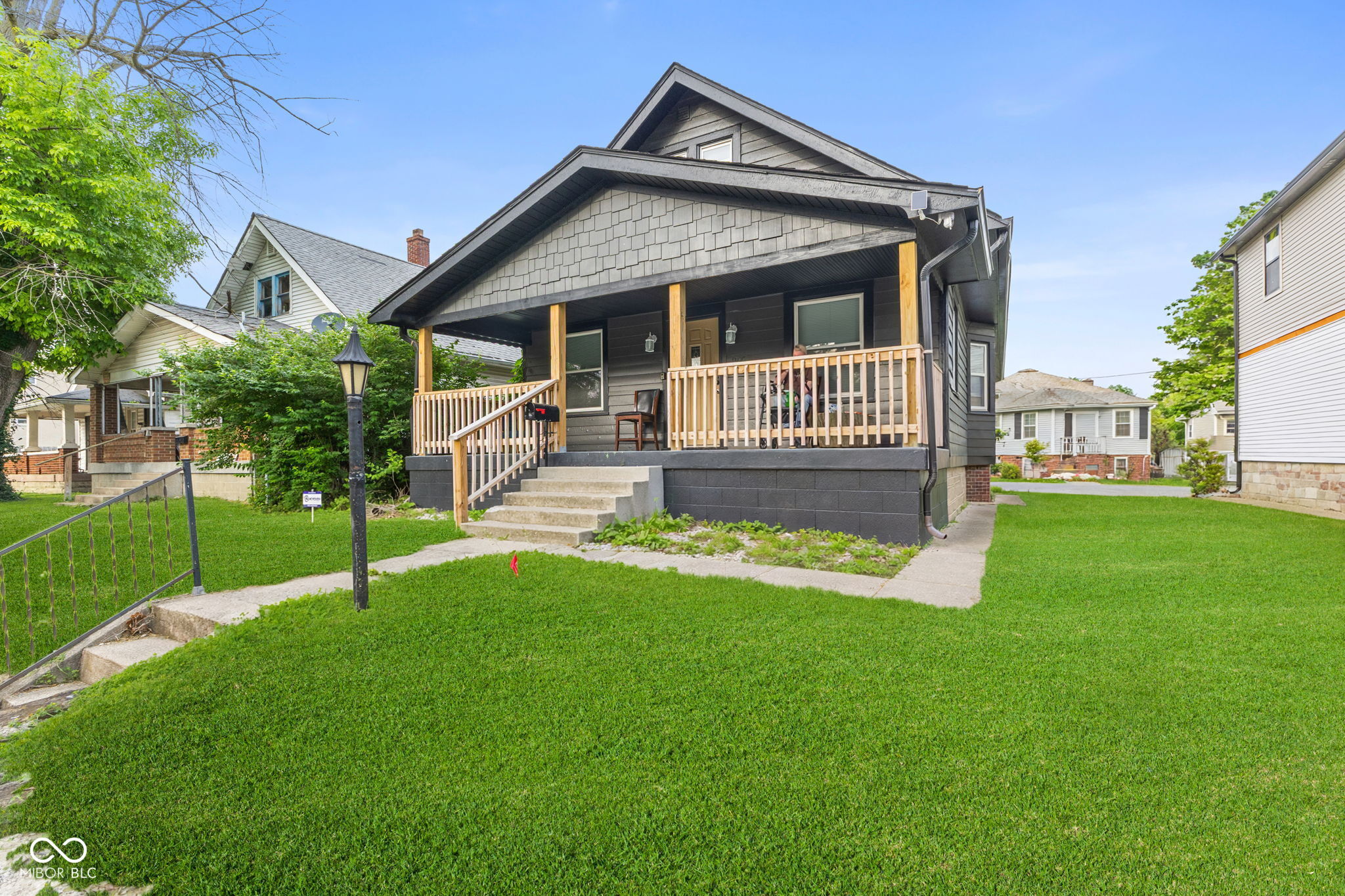 805 N Euclid Avenue
