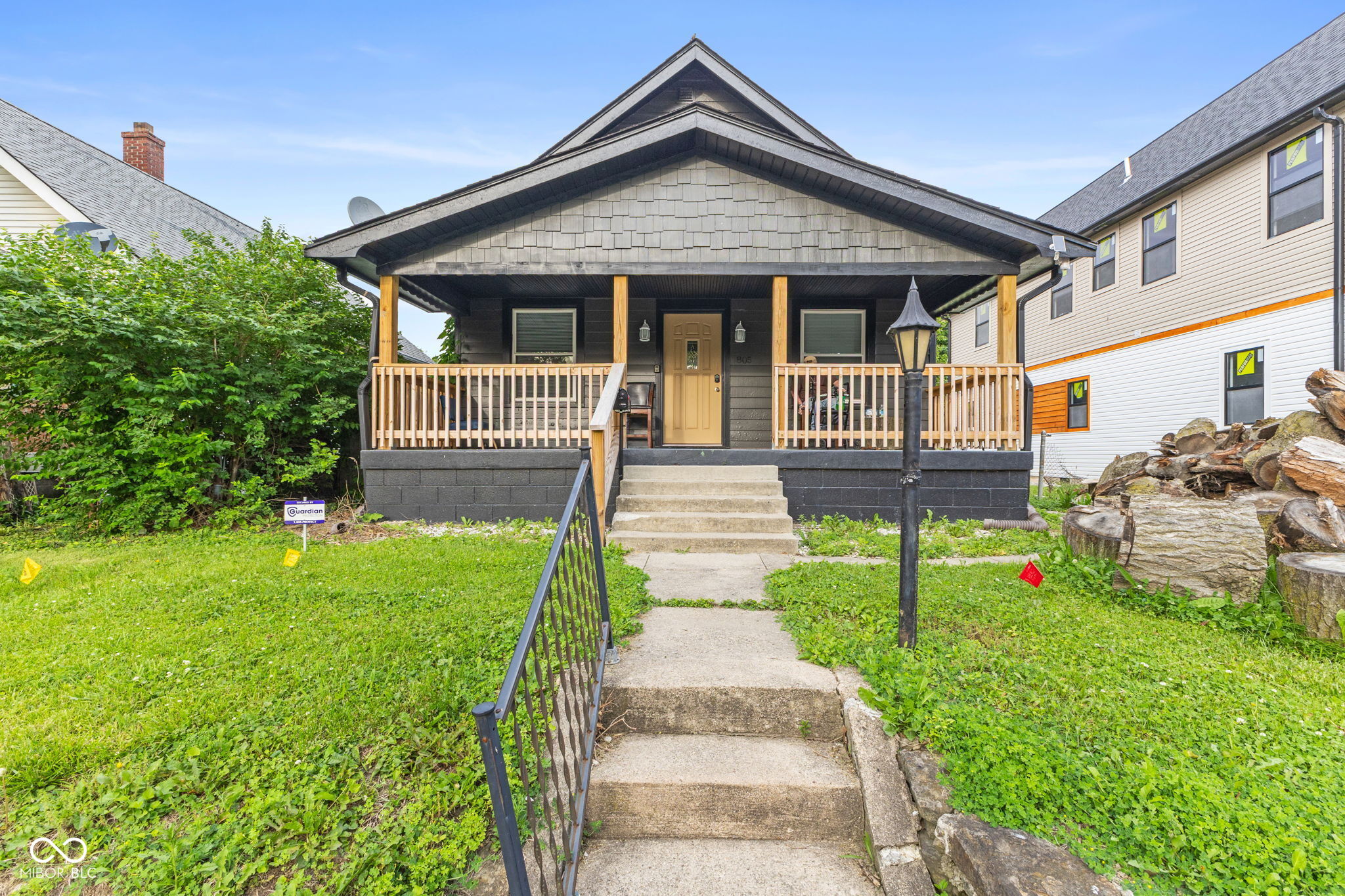 805 N Euclid Avenue