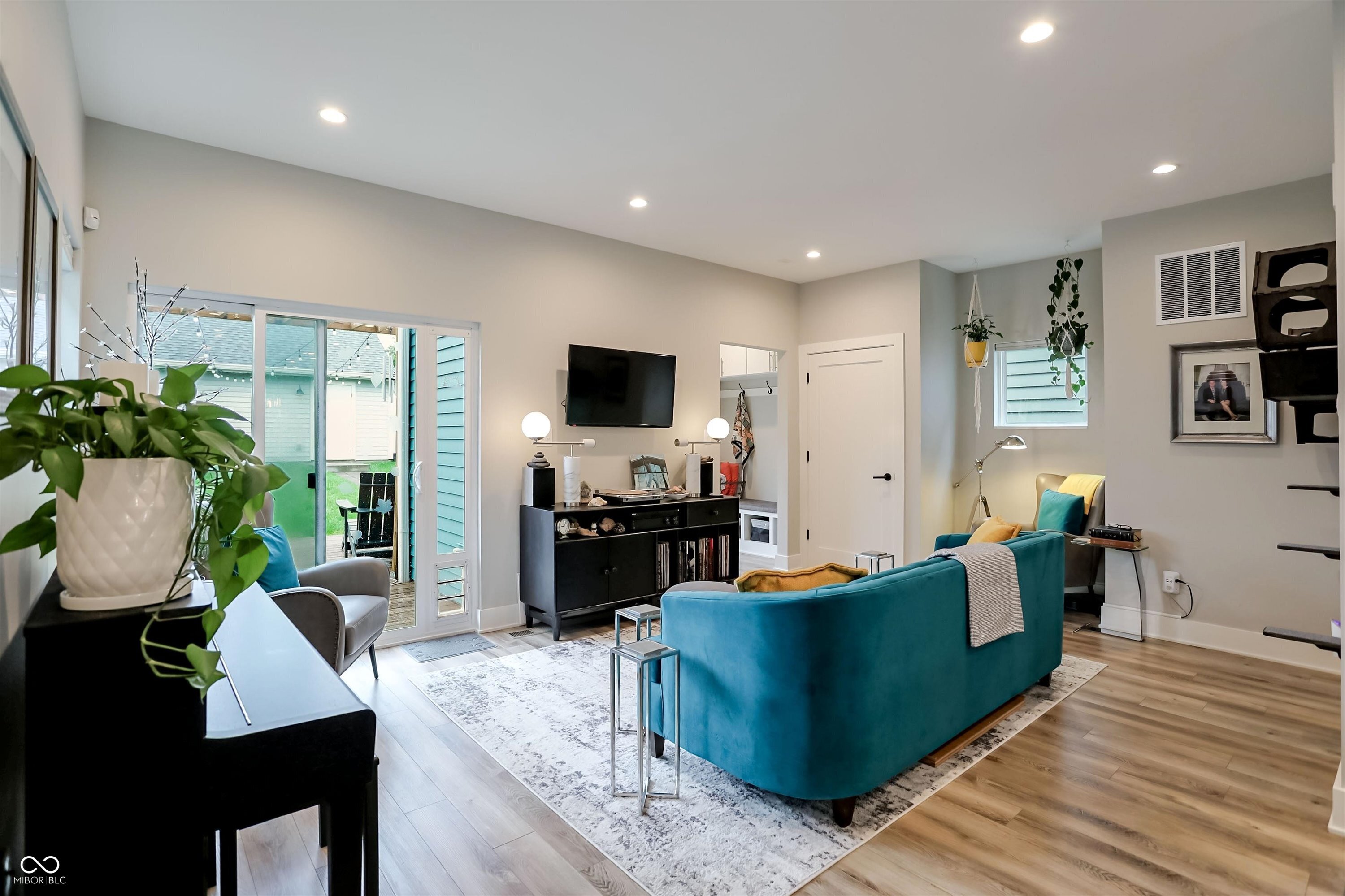 52 Central Greens Boulevard