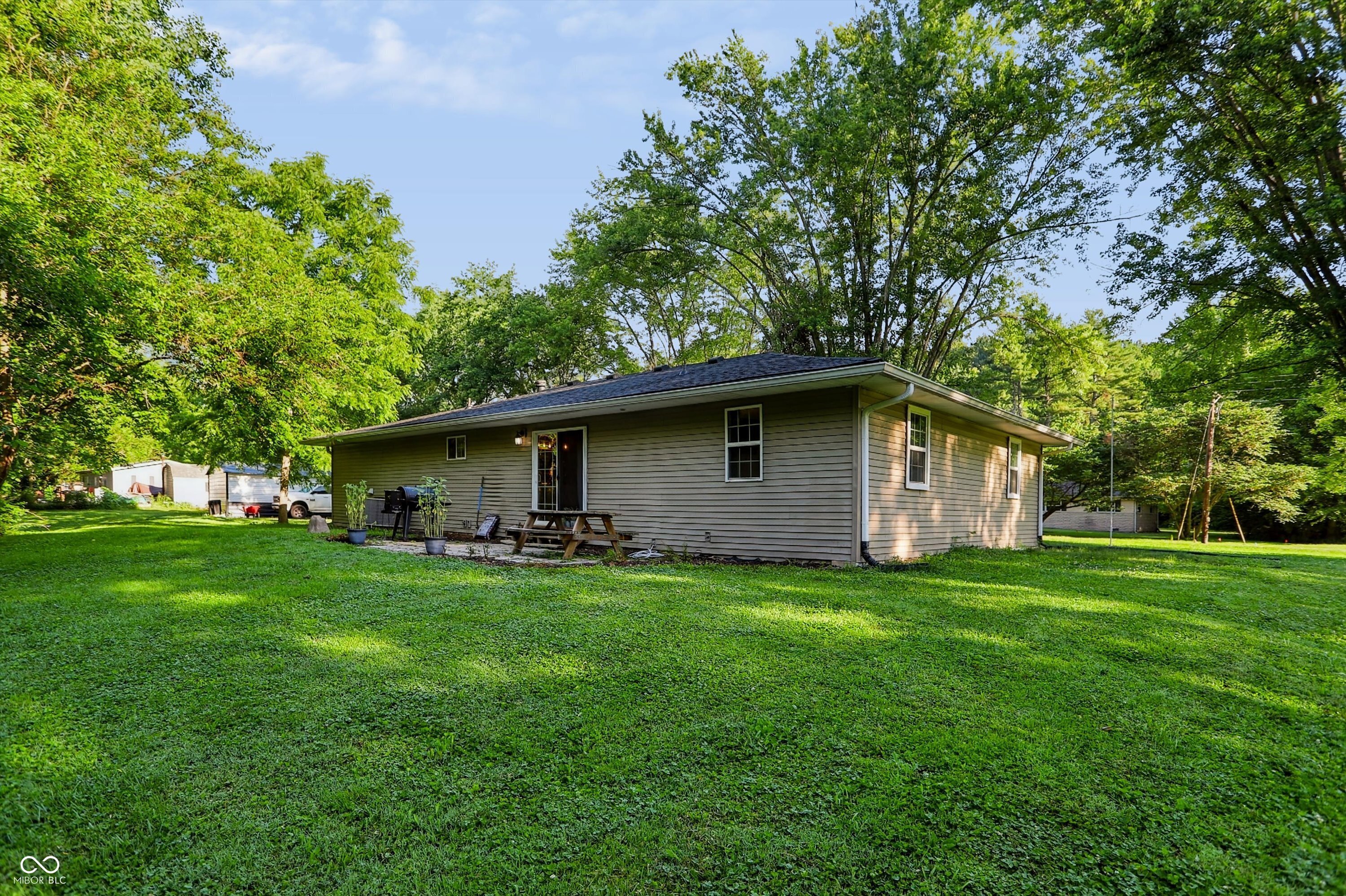 285 Robb Hill Road