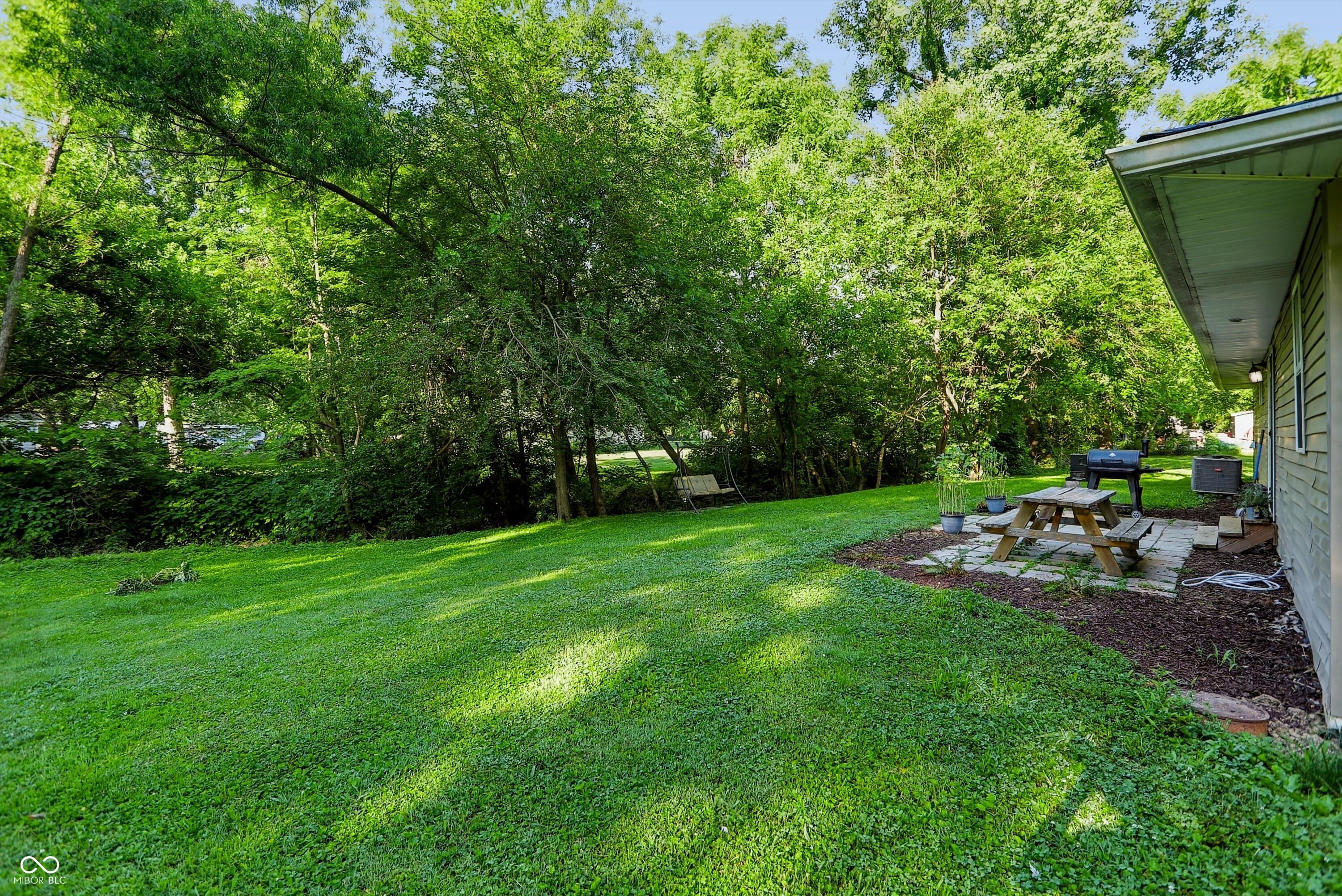 285 Robb Hill Road
