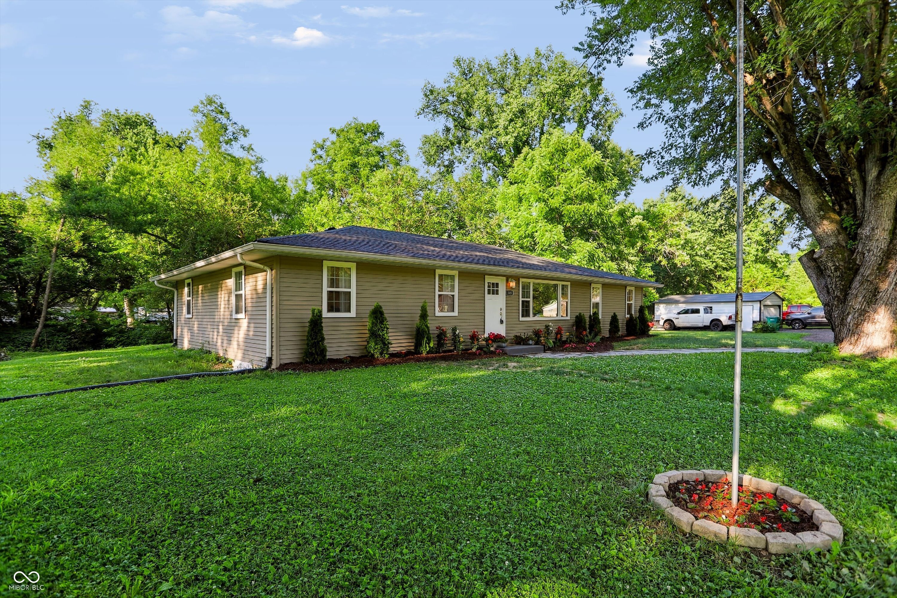285 Robb Hill Road