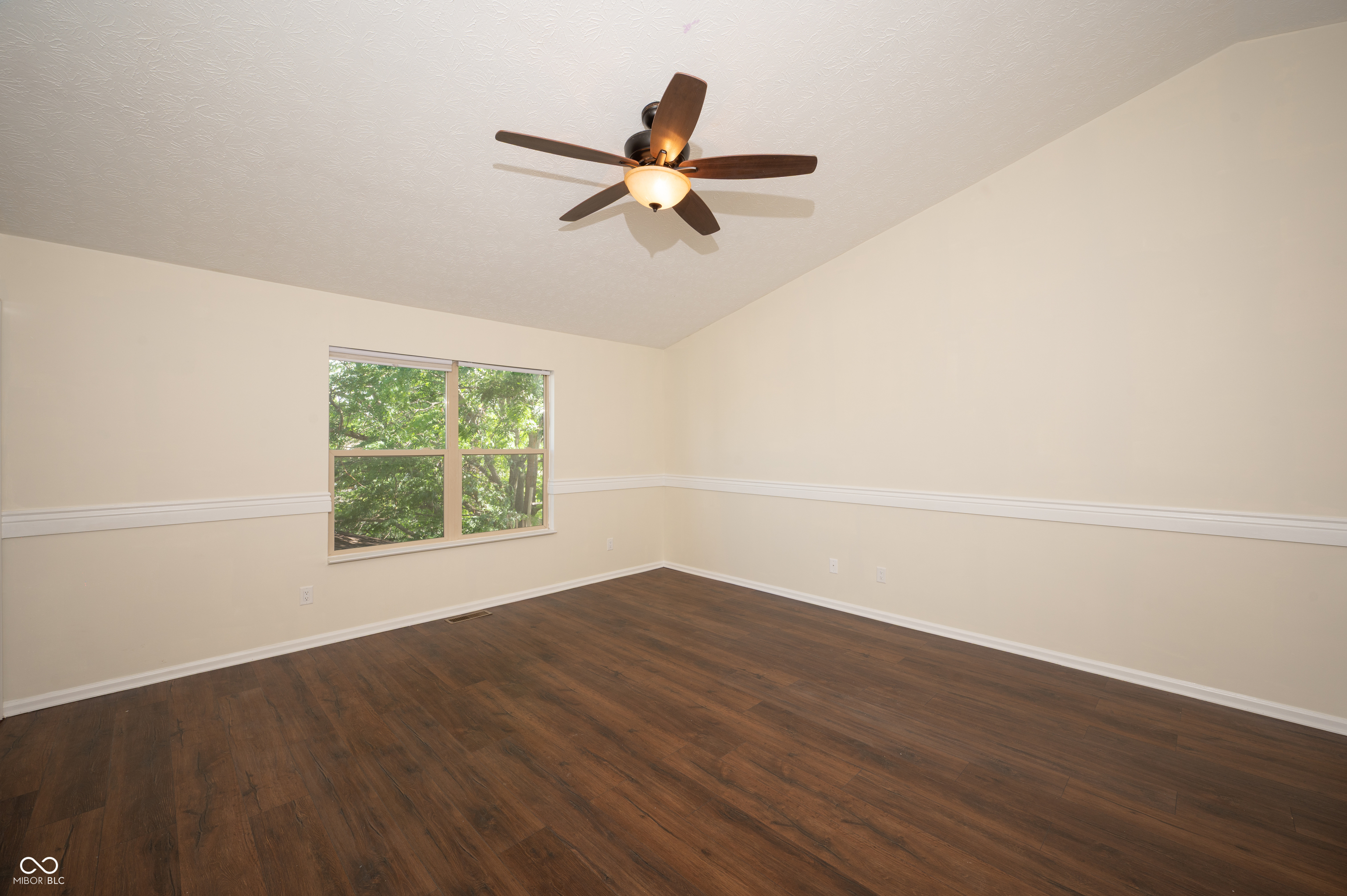 10194 Buell Drive