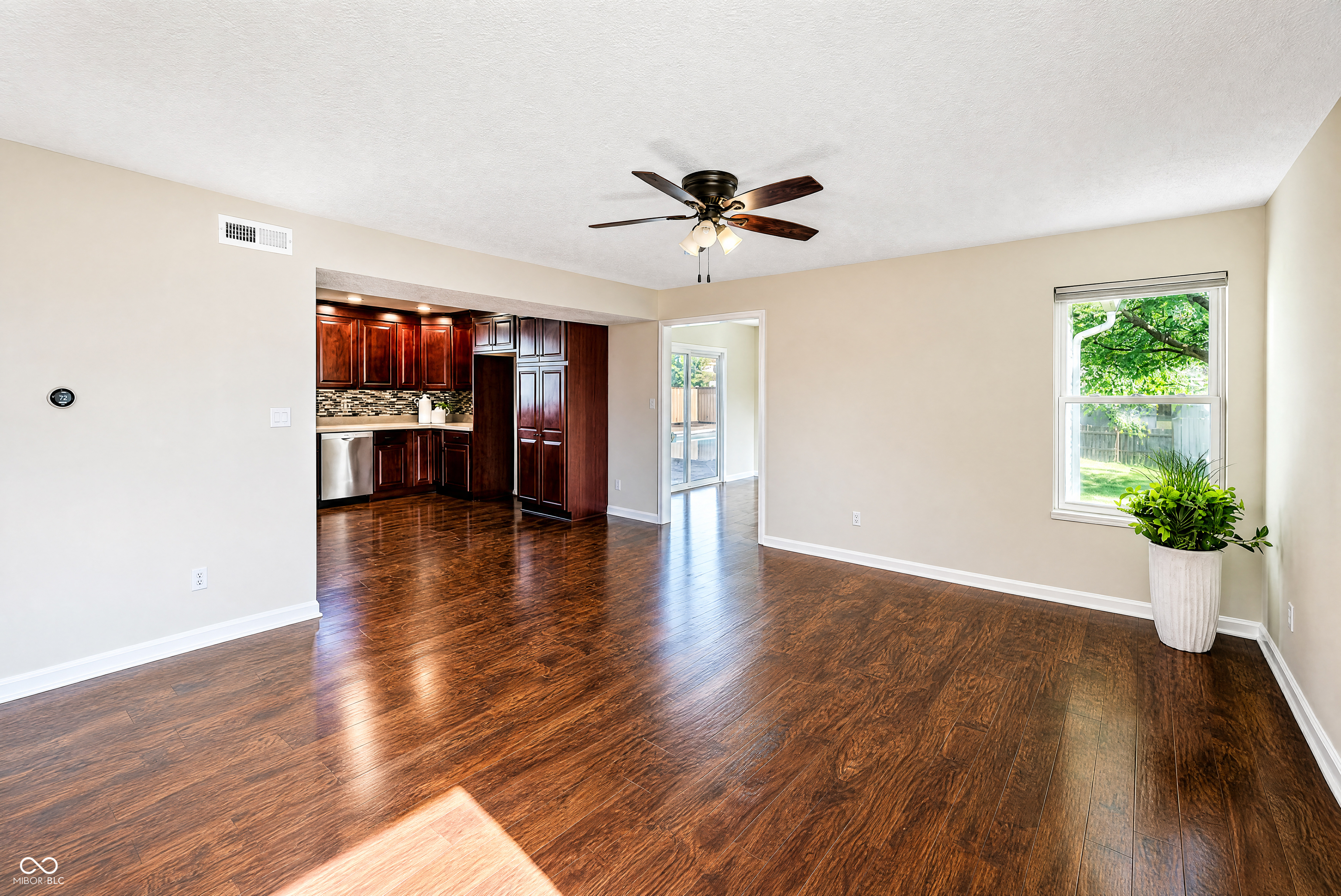 10194 Buell Drive
