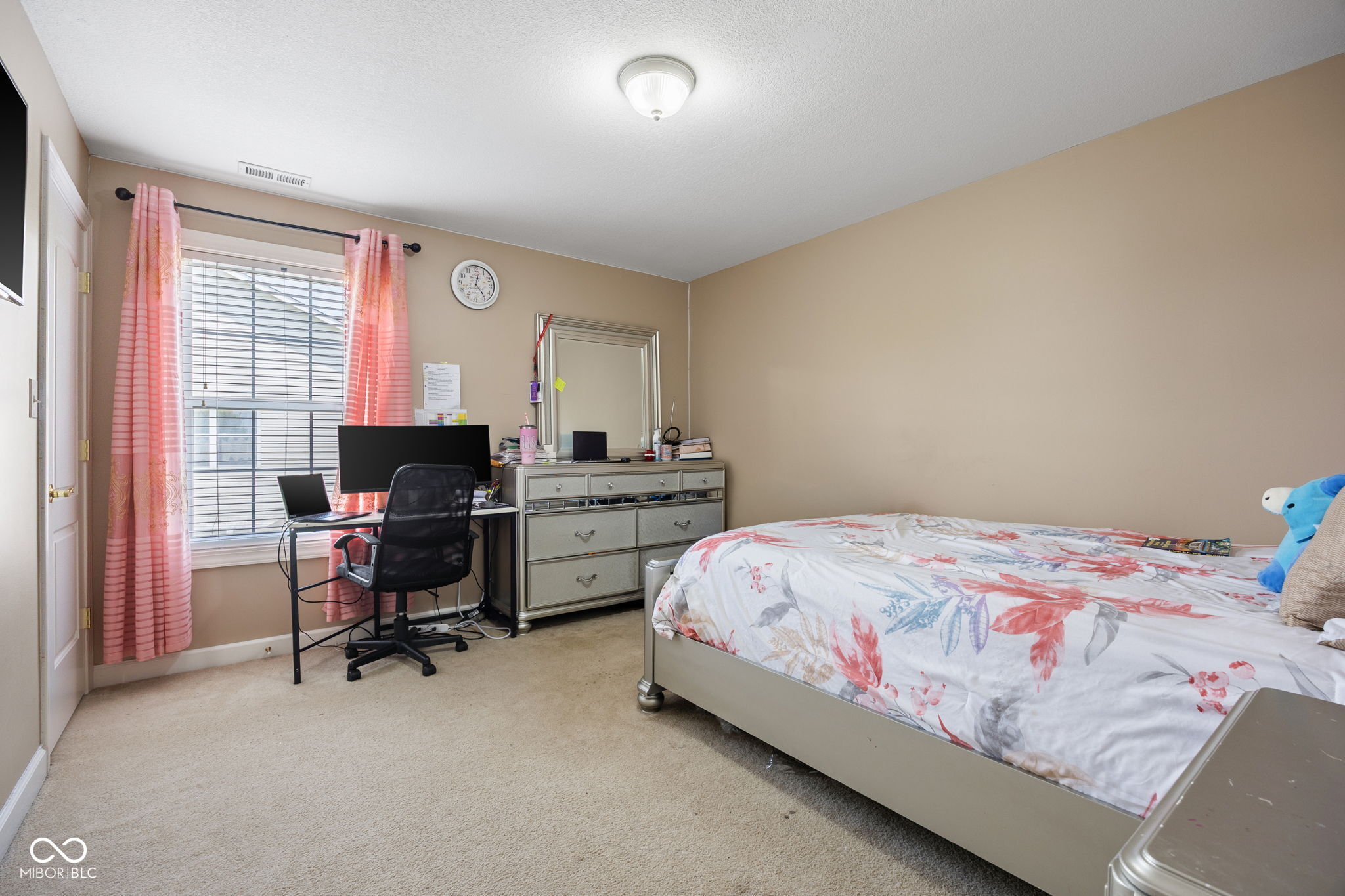 5836 Monticello Square Lane