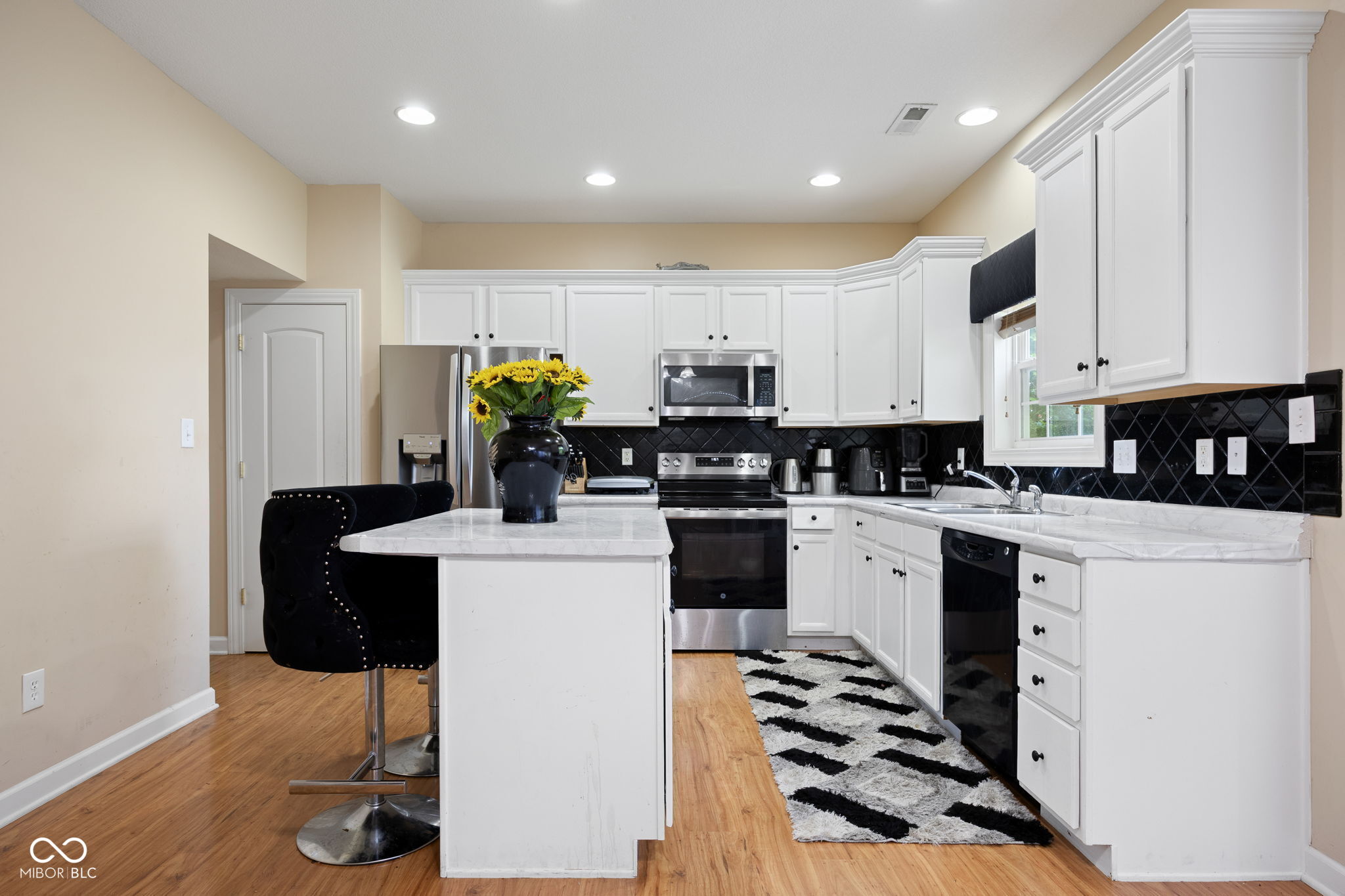 5836 Monticello Square Lane