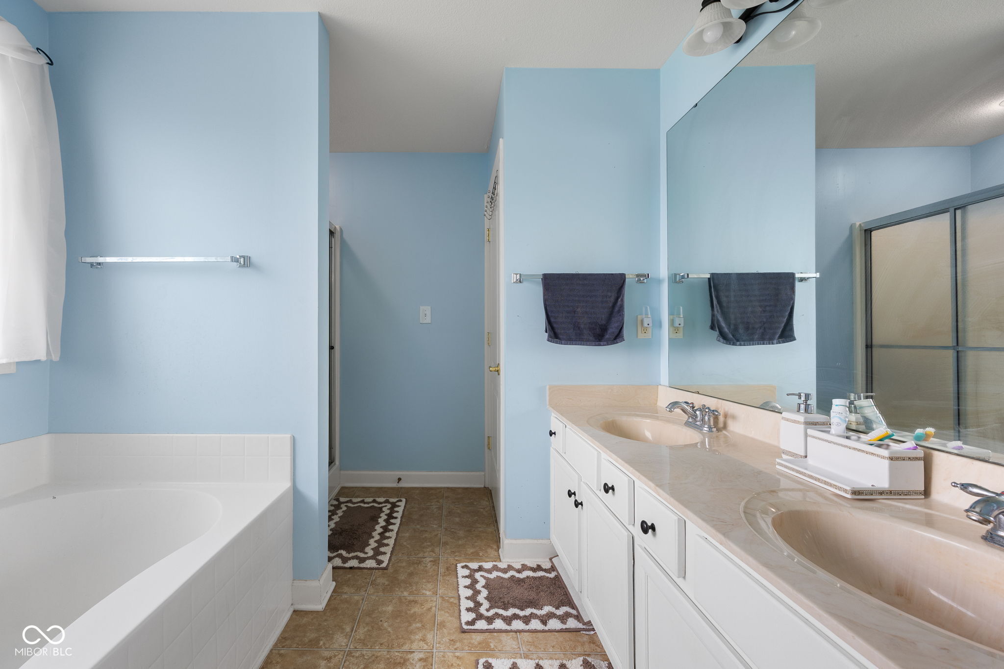 5836 Monticello Square Lane