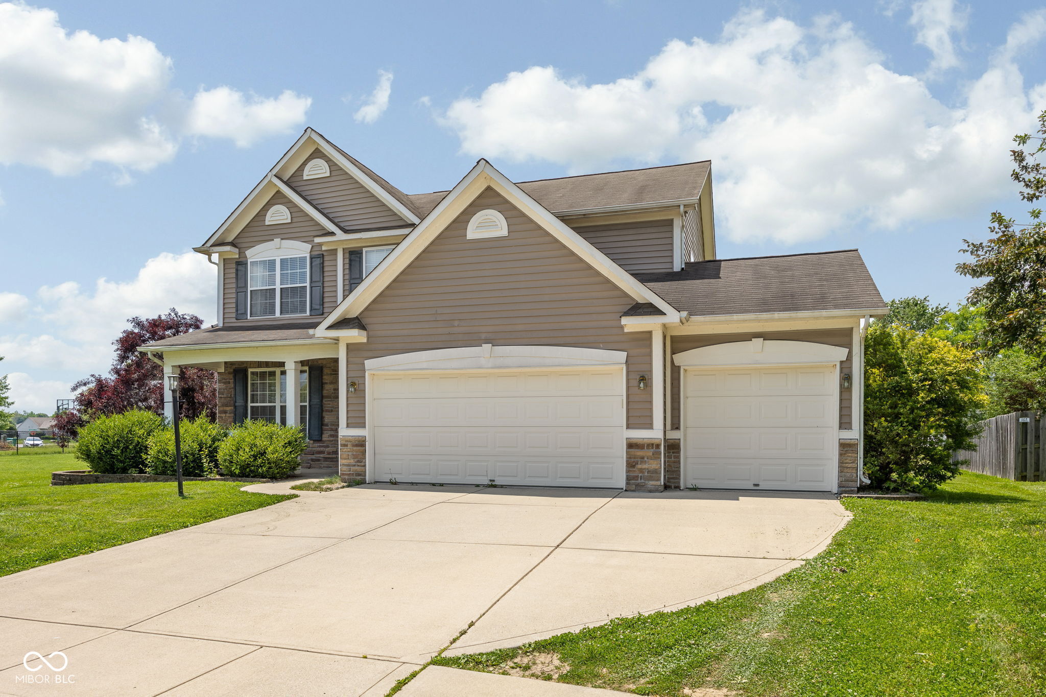5836 Monticello Square Lane