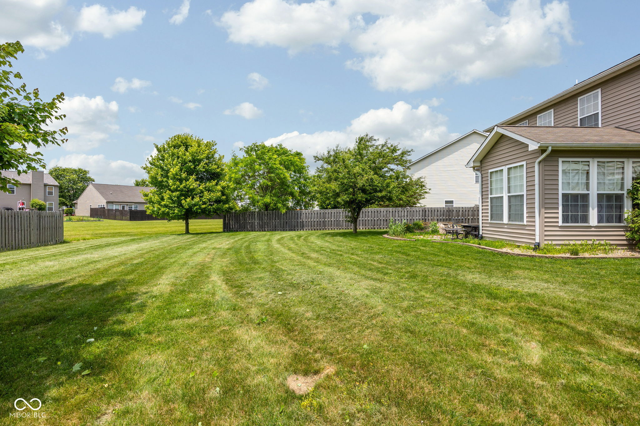 5836 Monticello Square Lane