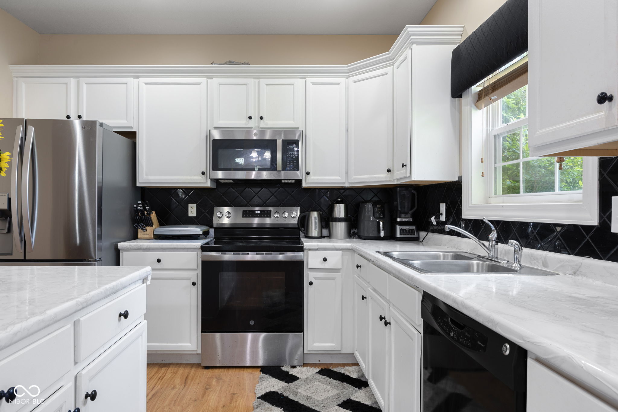 5836 Monticello Square Lane