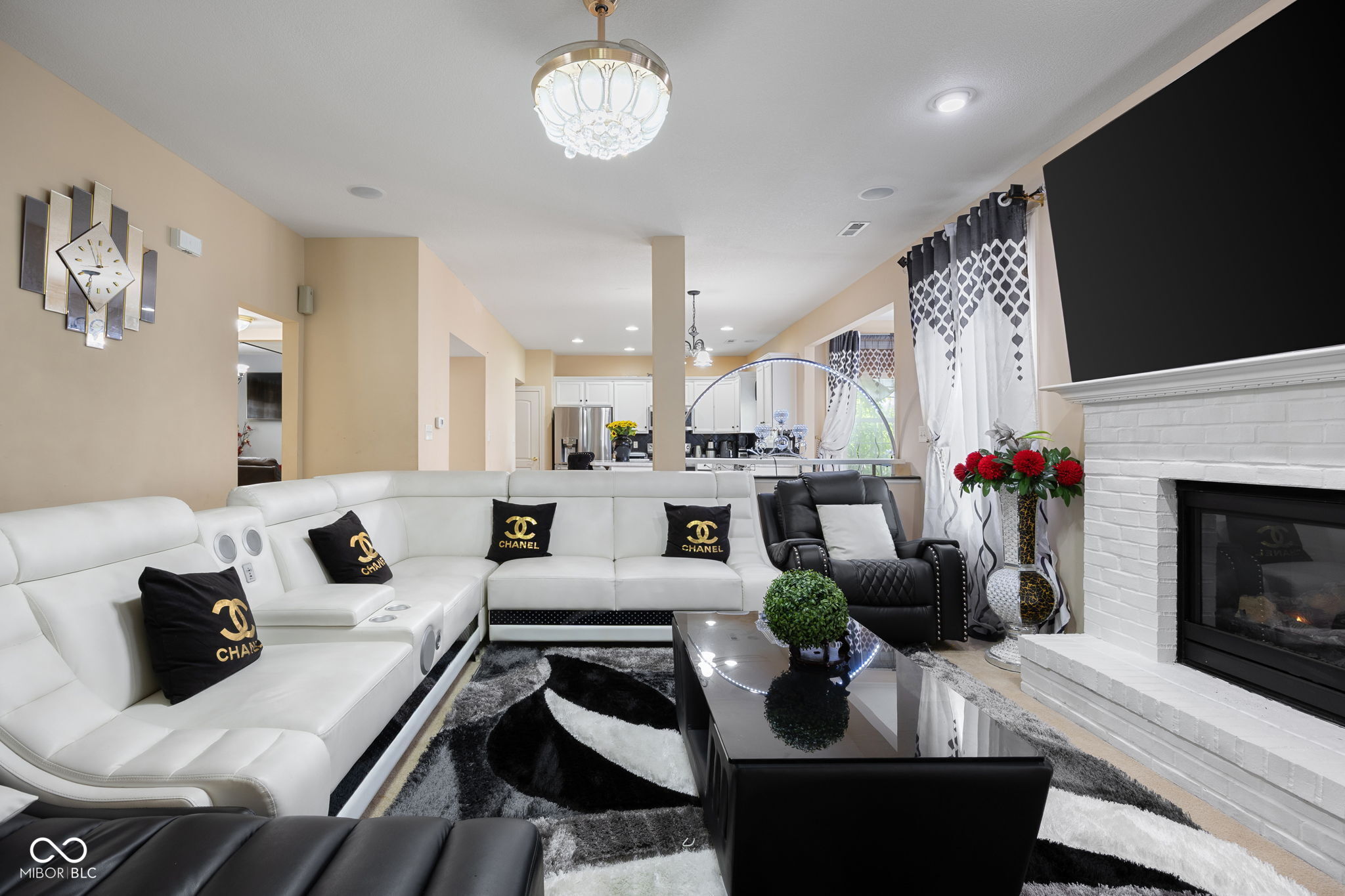 5836 Monticello Square Lane