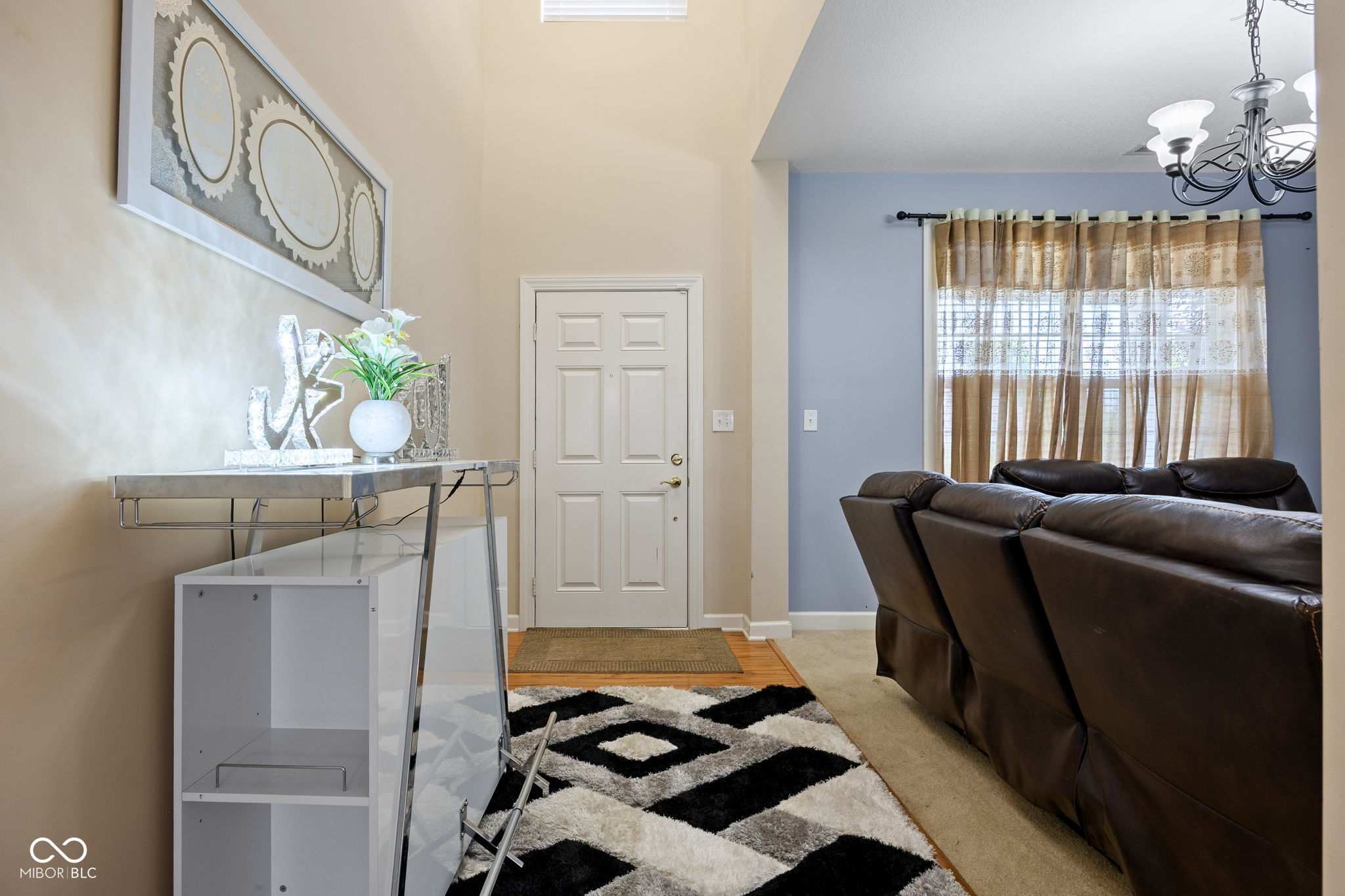 5836 Monticello Square Lane