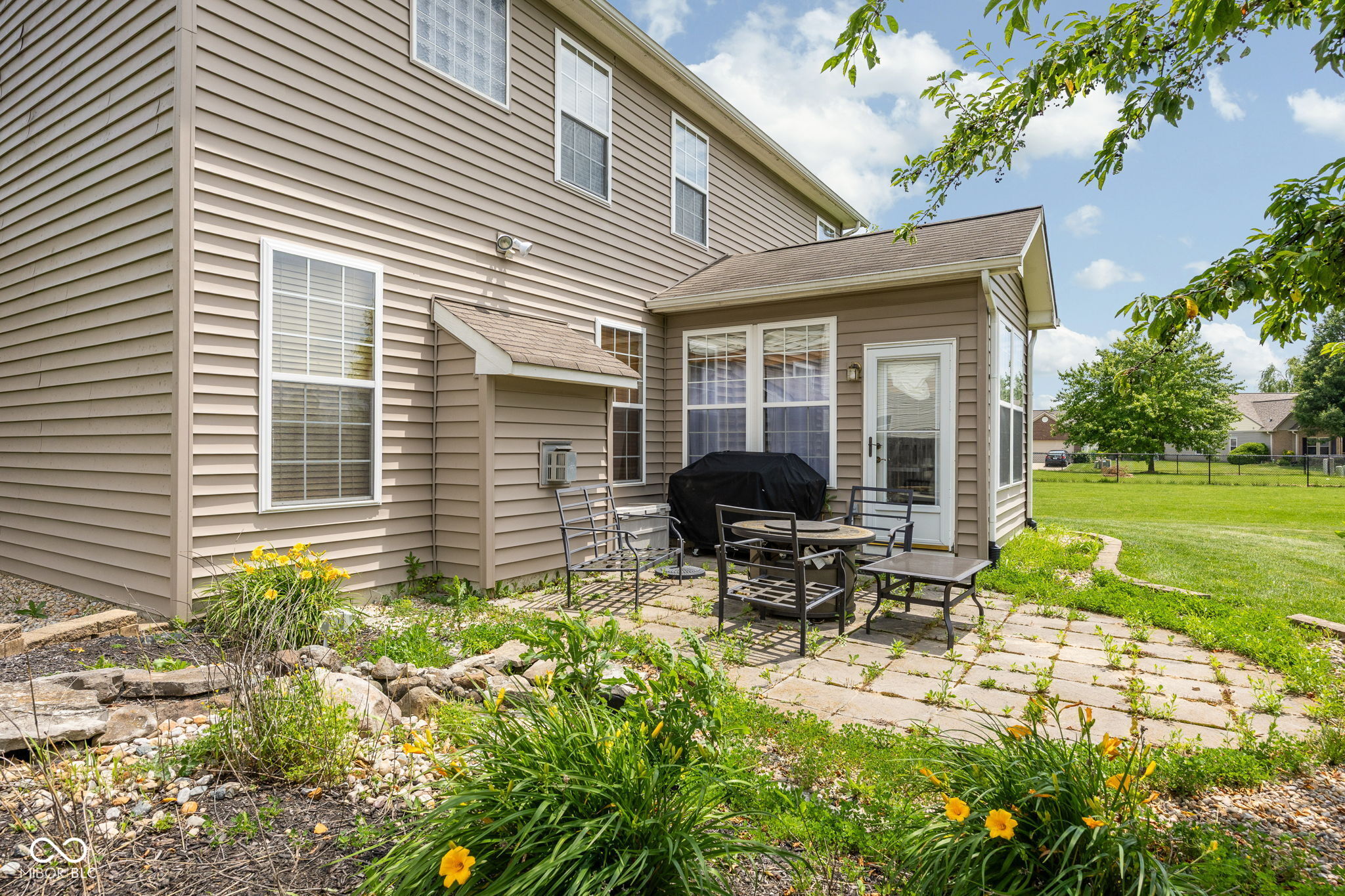 5836 Monticello Square Lane