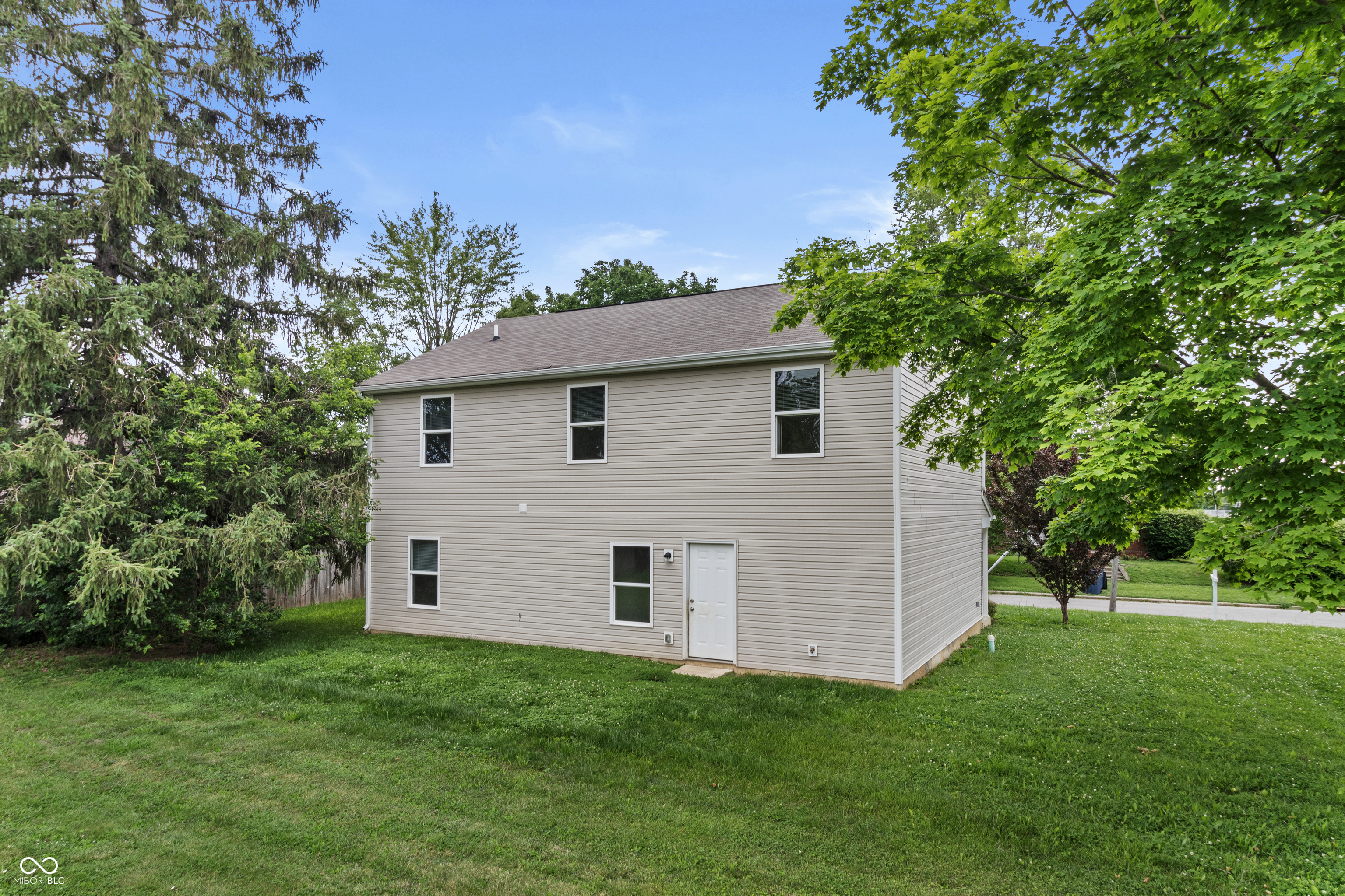 800 N 16th Street