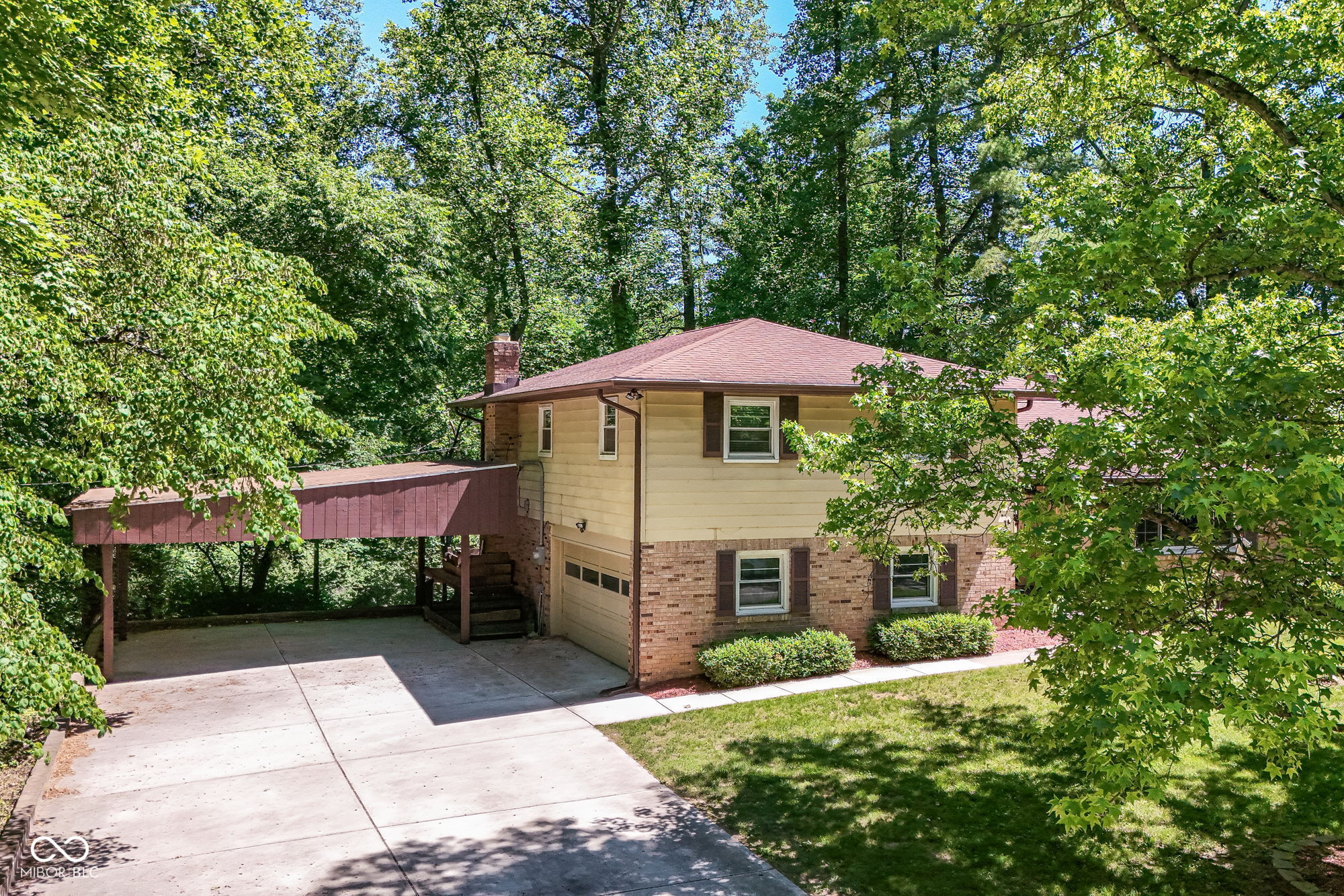 7011 Wildridge Drive