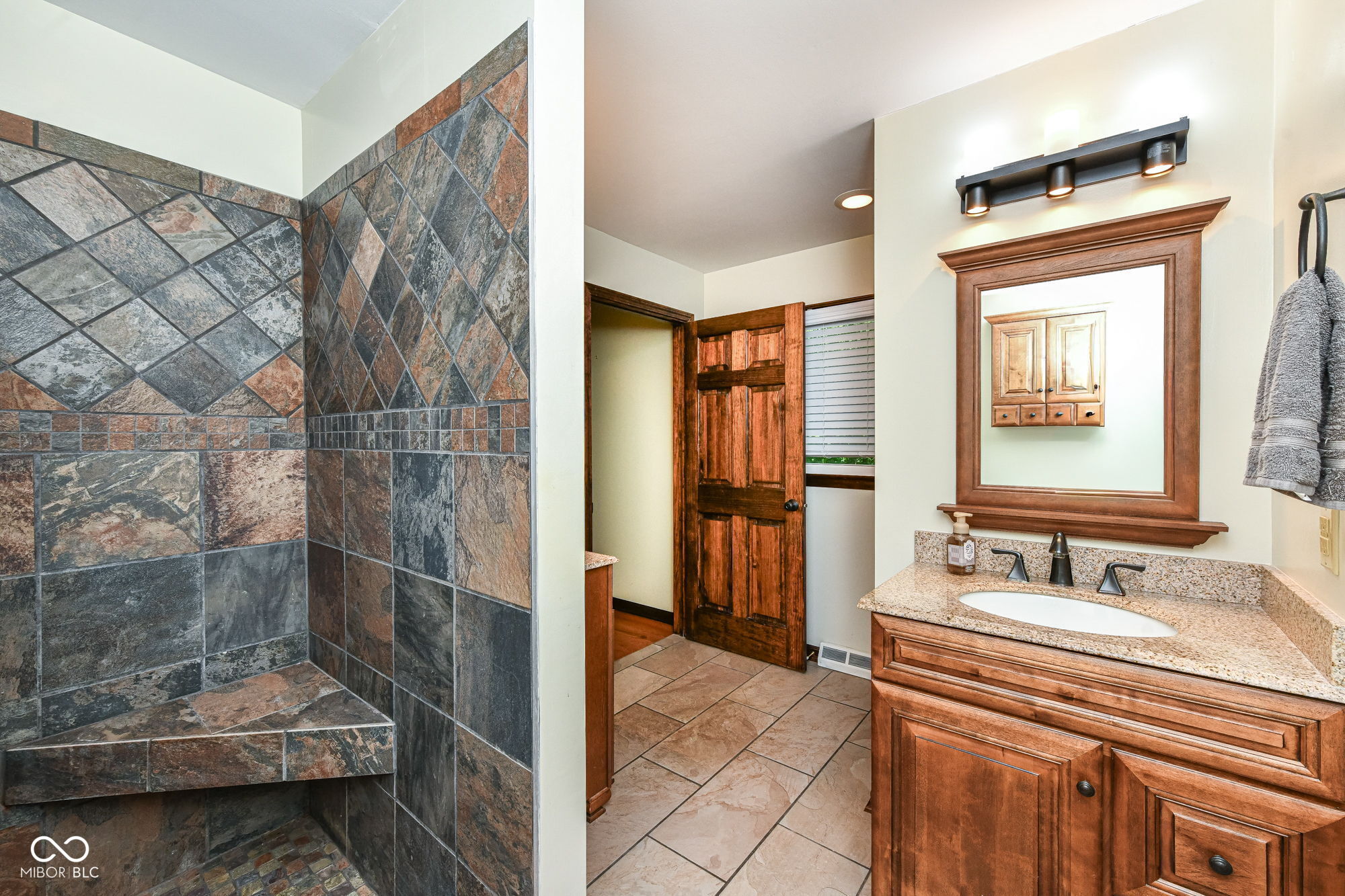 7011 Wildridge Drive