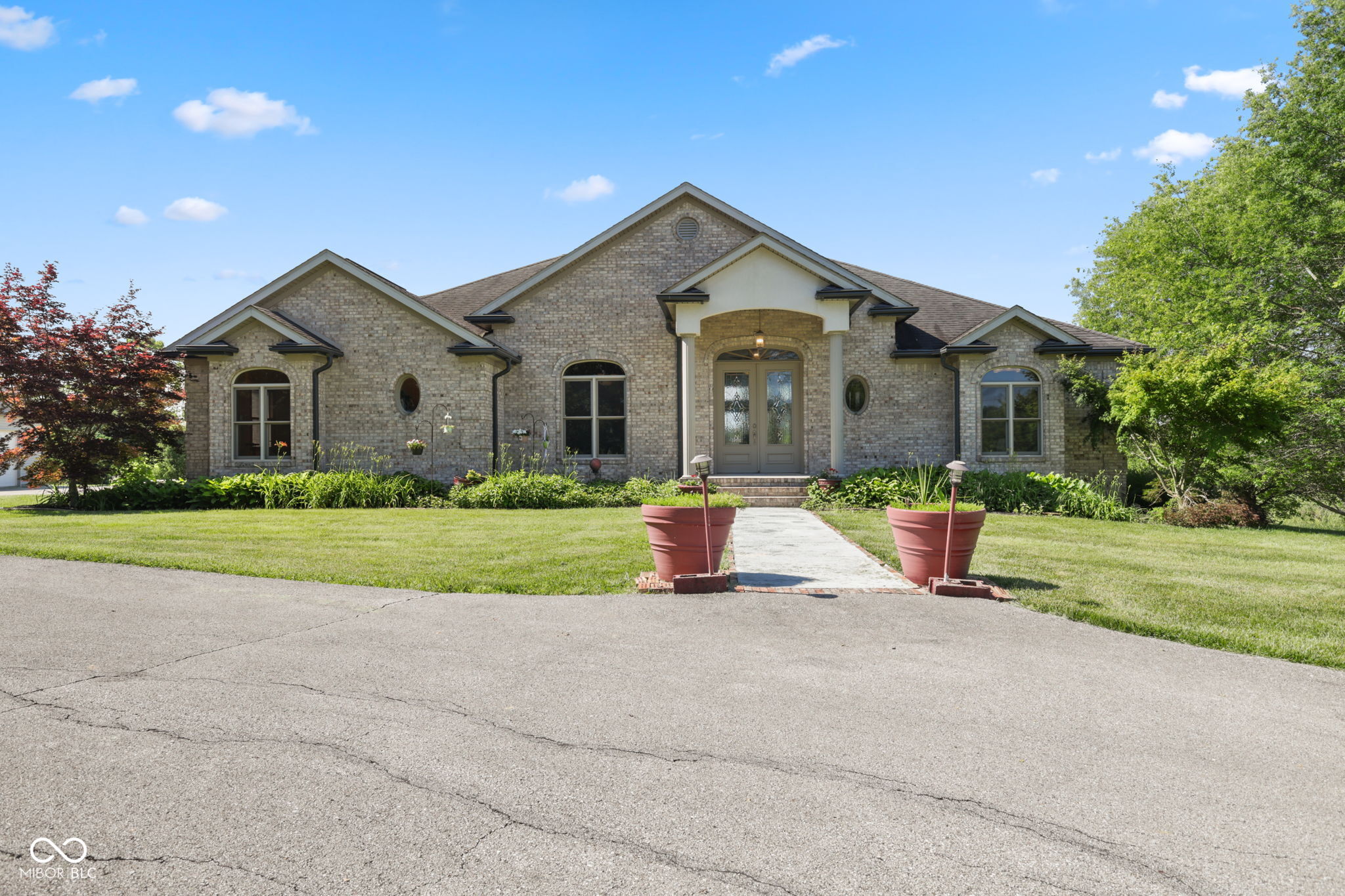 5619 W County Road 200 N