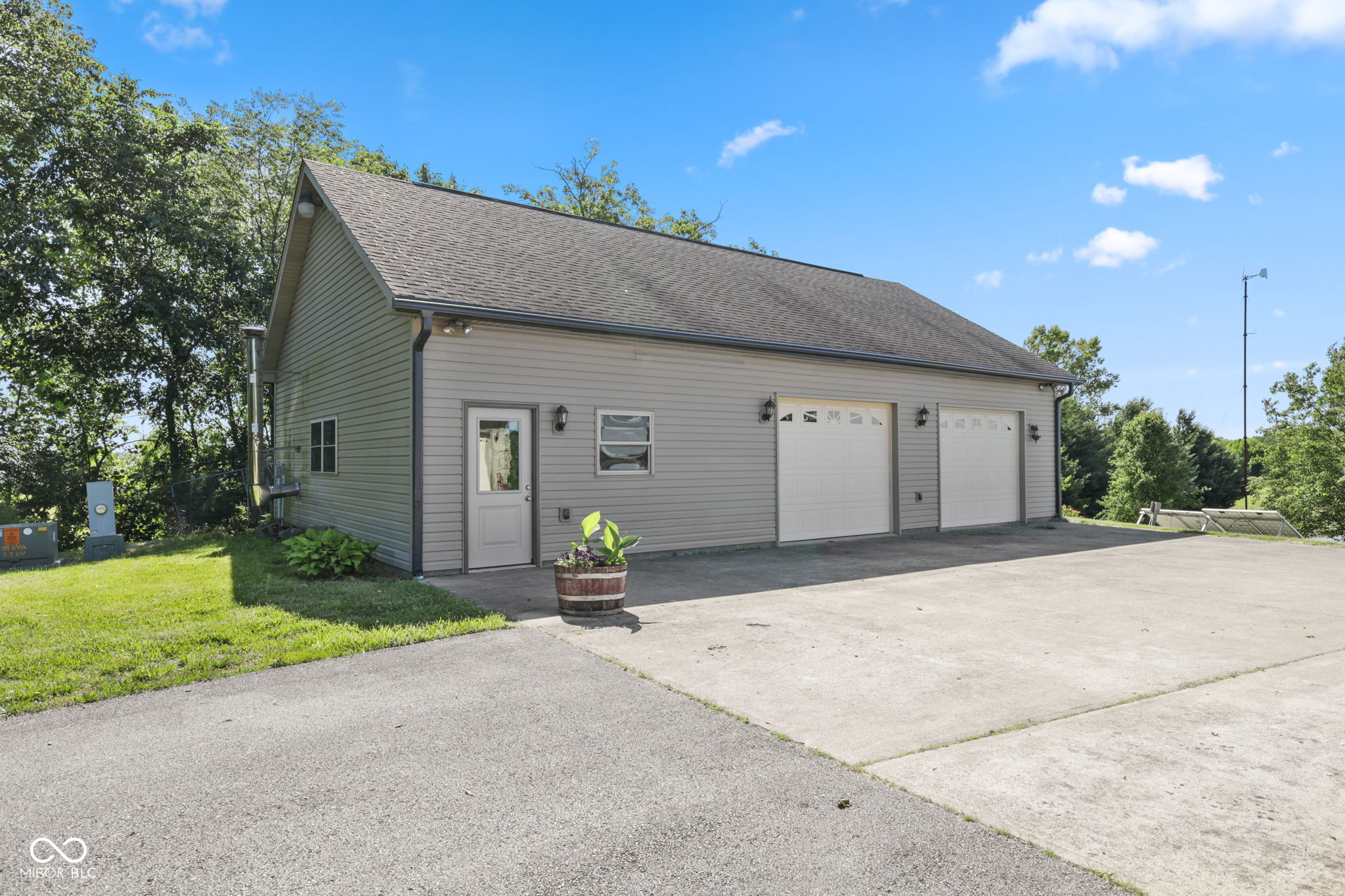 5619 W County Road 200 N