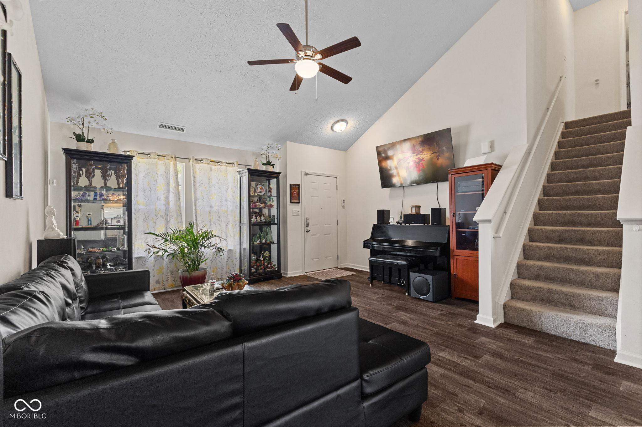 3035 Arrowroot Lane